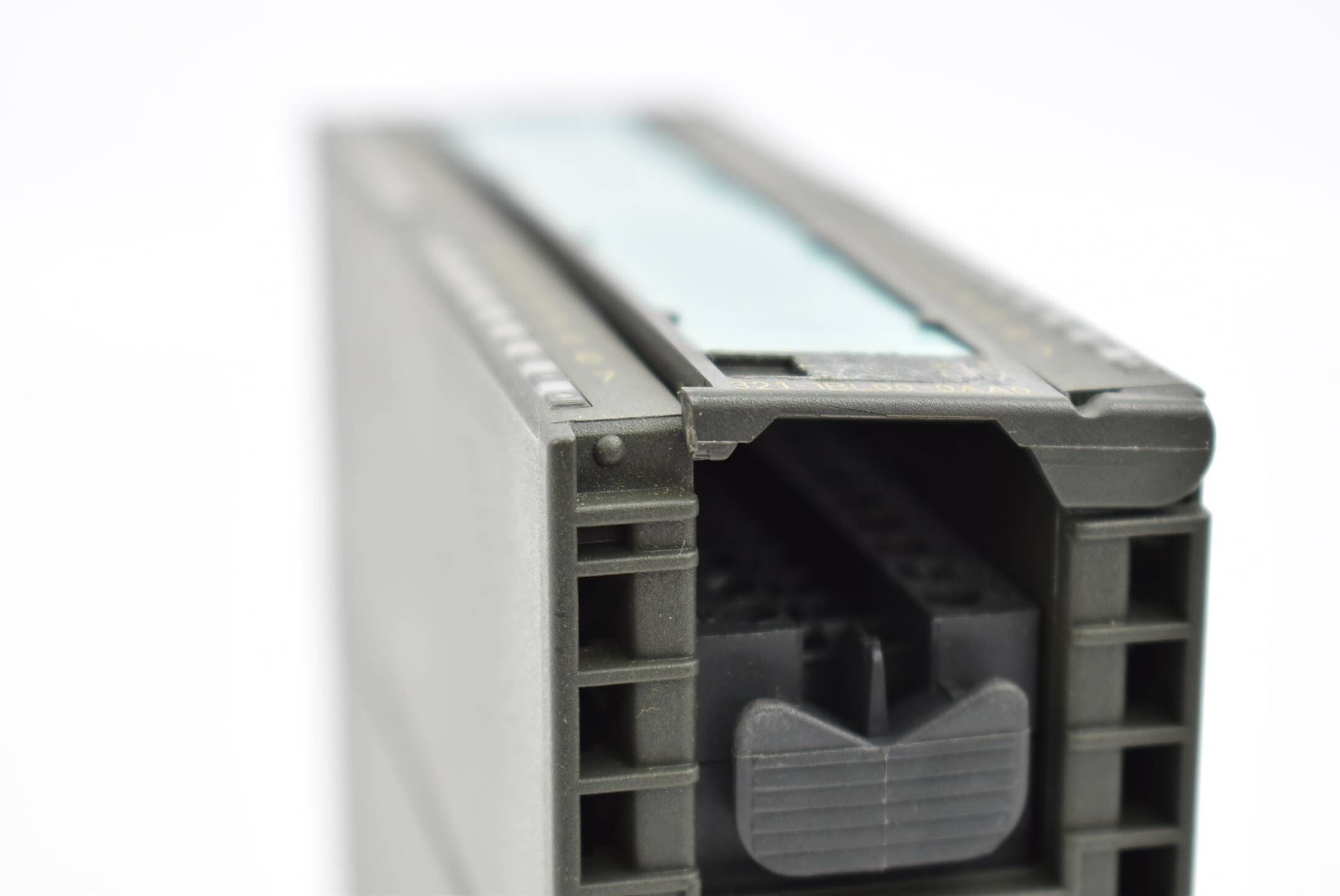 Siemens simatic S7-300 SM321 6ES7 321-1BL00-0AA0 ( 6ES7321-1BL00-0AA0 ) E4