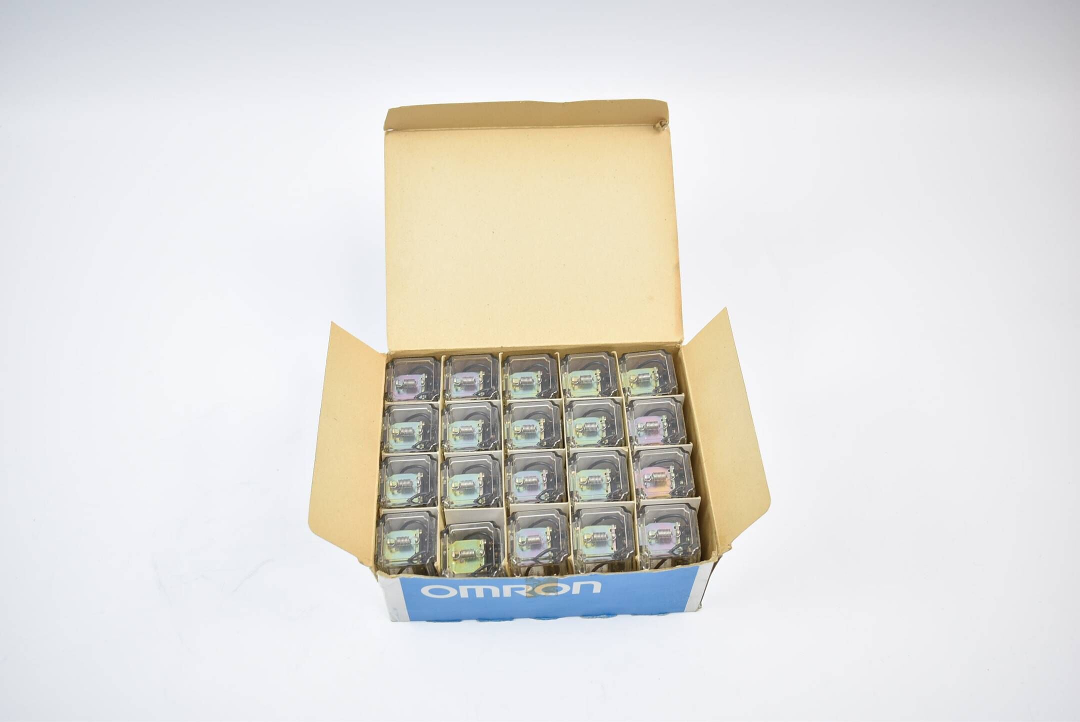Omron 20 Stück Relais 12 VDC ( MK2P )