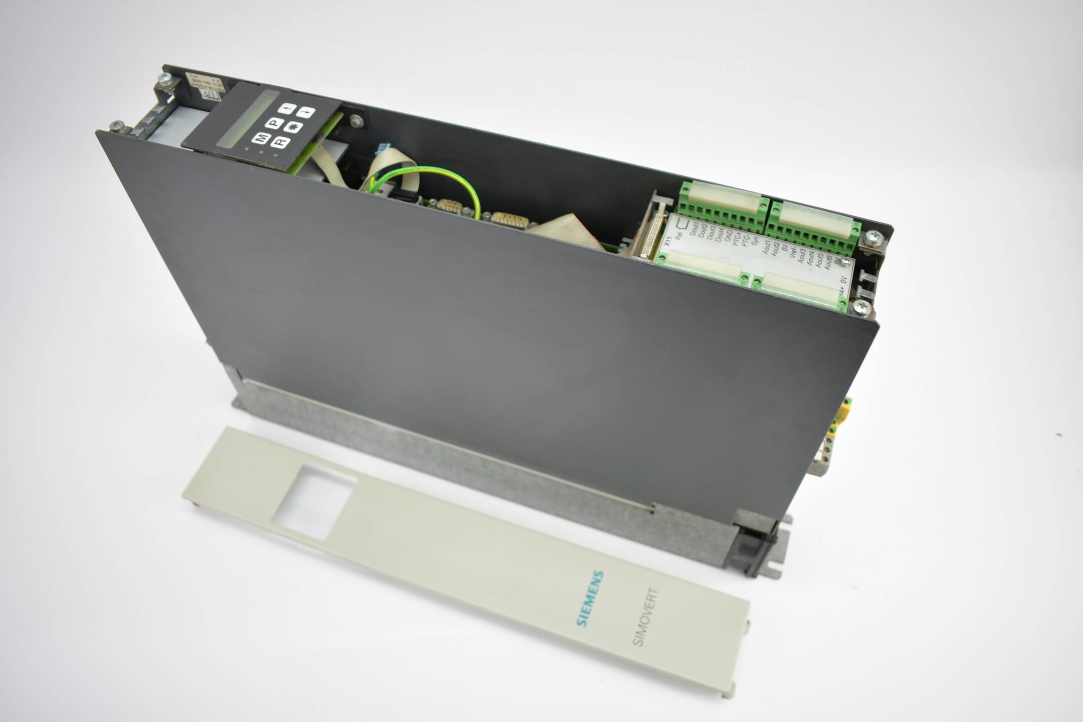 DEFEKT Siemens simovert P Umrichter 11/15 A 6SE4 215-1GA20 ( 6SE4215-1GA20  )