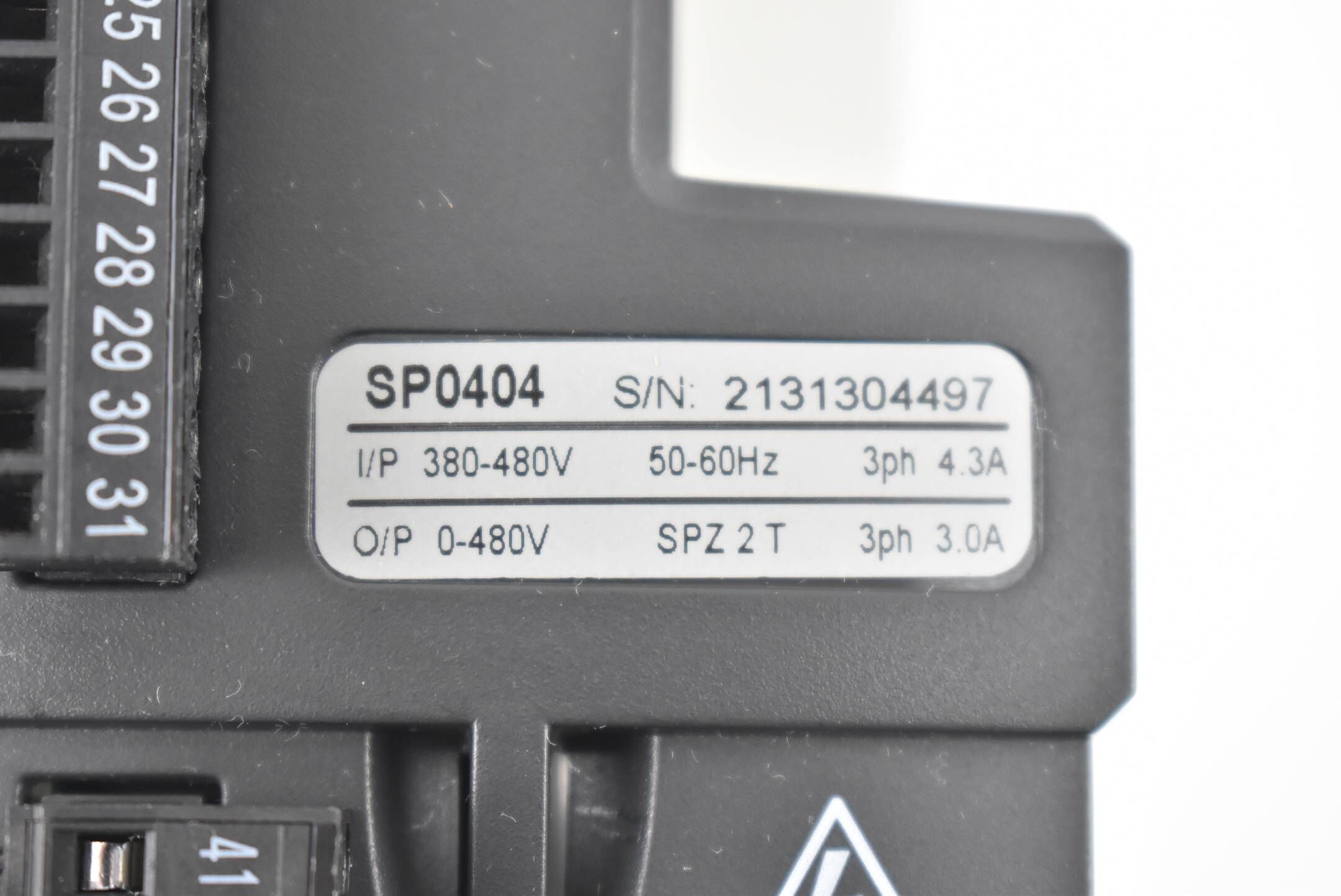 Emerson Unidrive SP0404 ( 3098-0008 ) 1,1kW + Drive Card 2214-4246-03