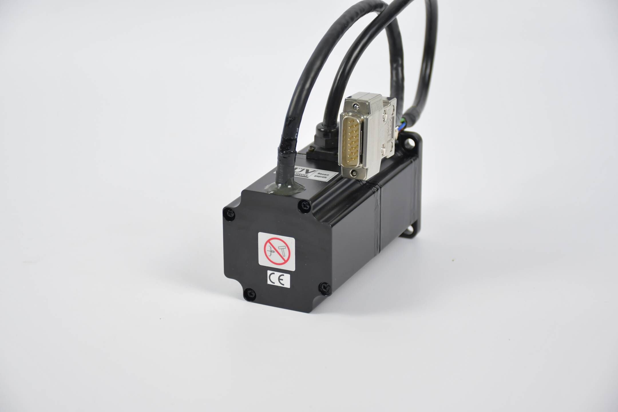 Yaskawa AC Servo Motor SGM-02VWB4