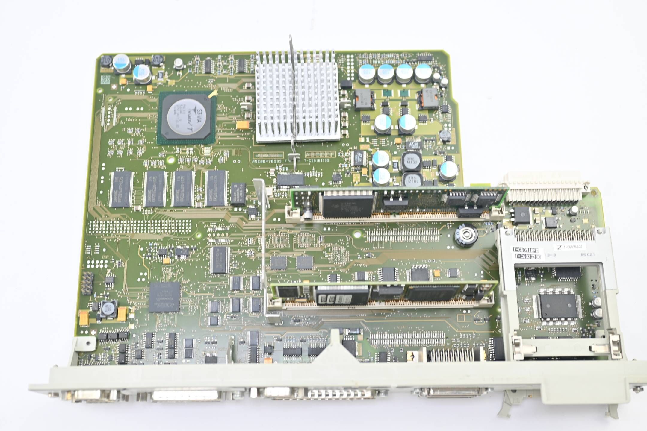 Siemens Sinumerik 840D/DE NCU 572.4 6FC5357-0BB24-0AA0 ( 6FC5 357-0BB24-0AA0 ) J