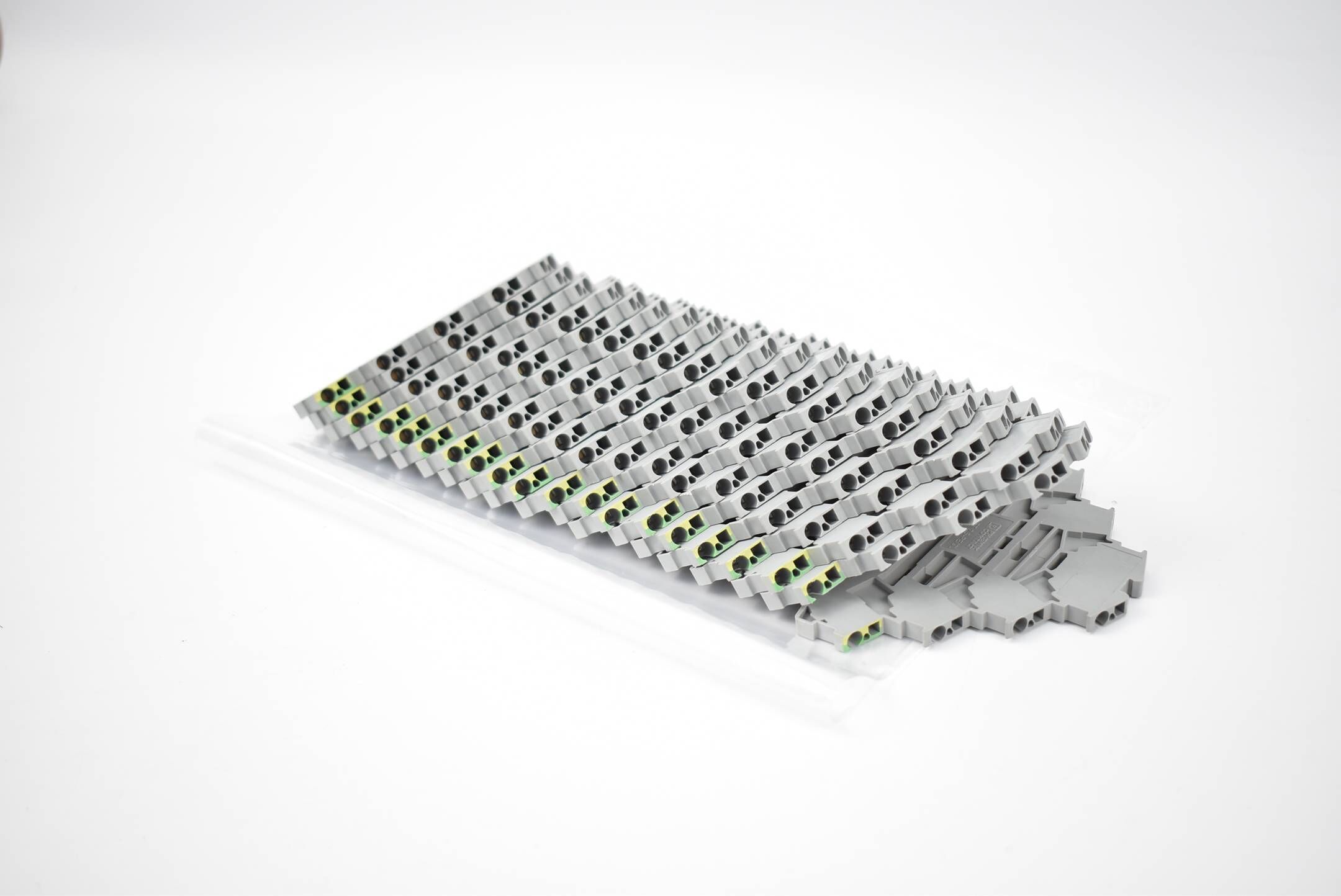 Phoenix Contact Mehrstockklemmen ST2,5-PE/3L ( 3036055 ) VE 20 Stück