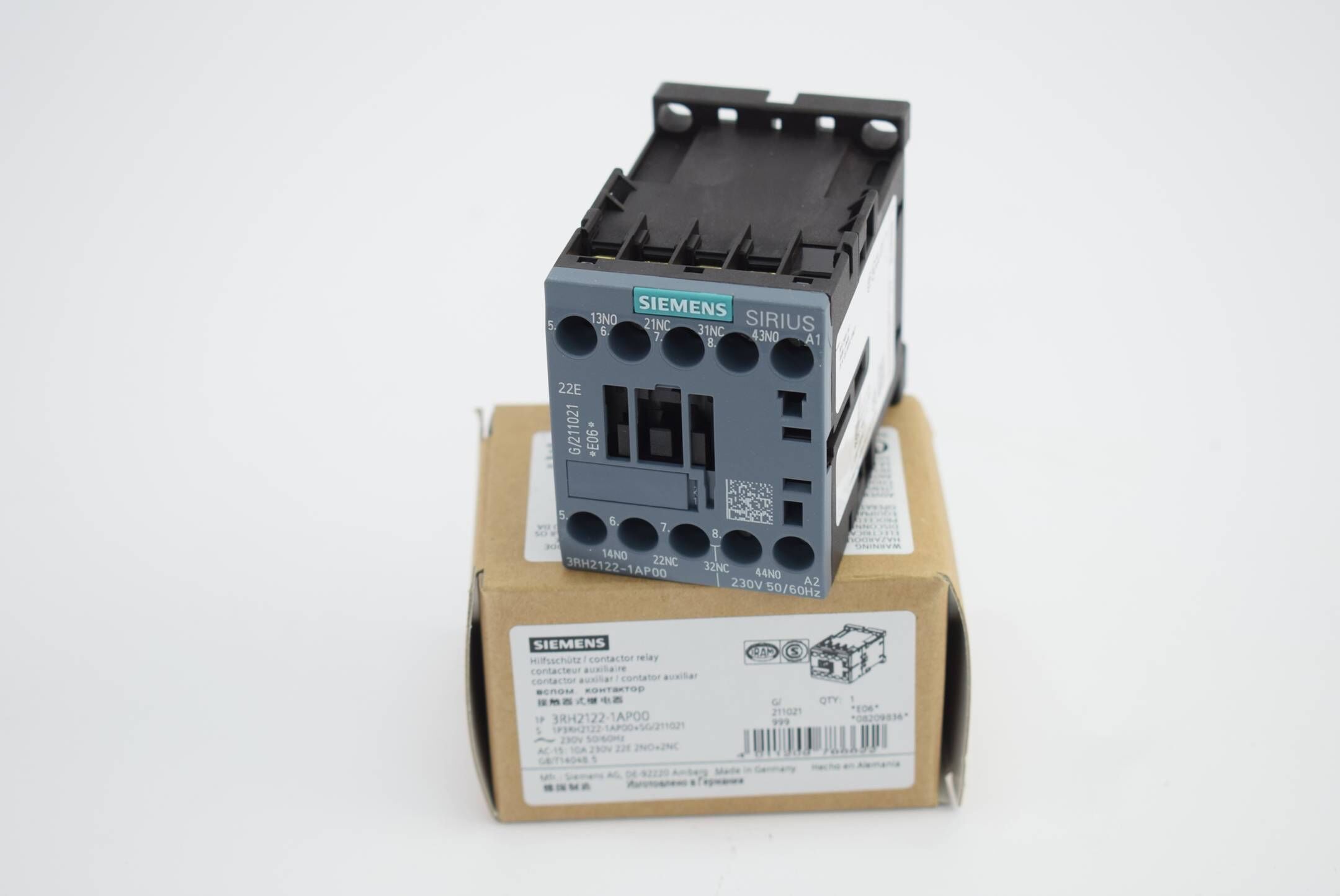 Siemens contactor relay 3RH2122-1AP00 ( 3RH2122-1AP00 ) E6
