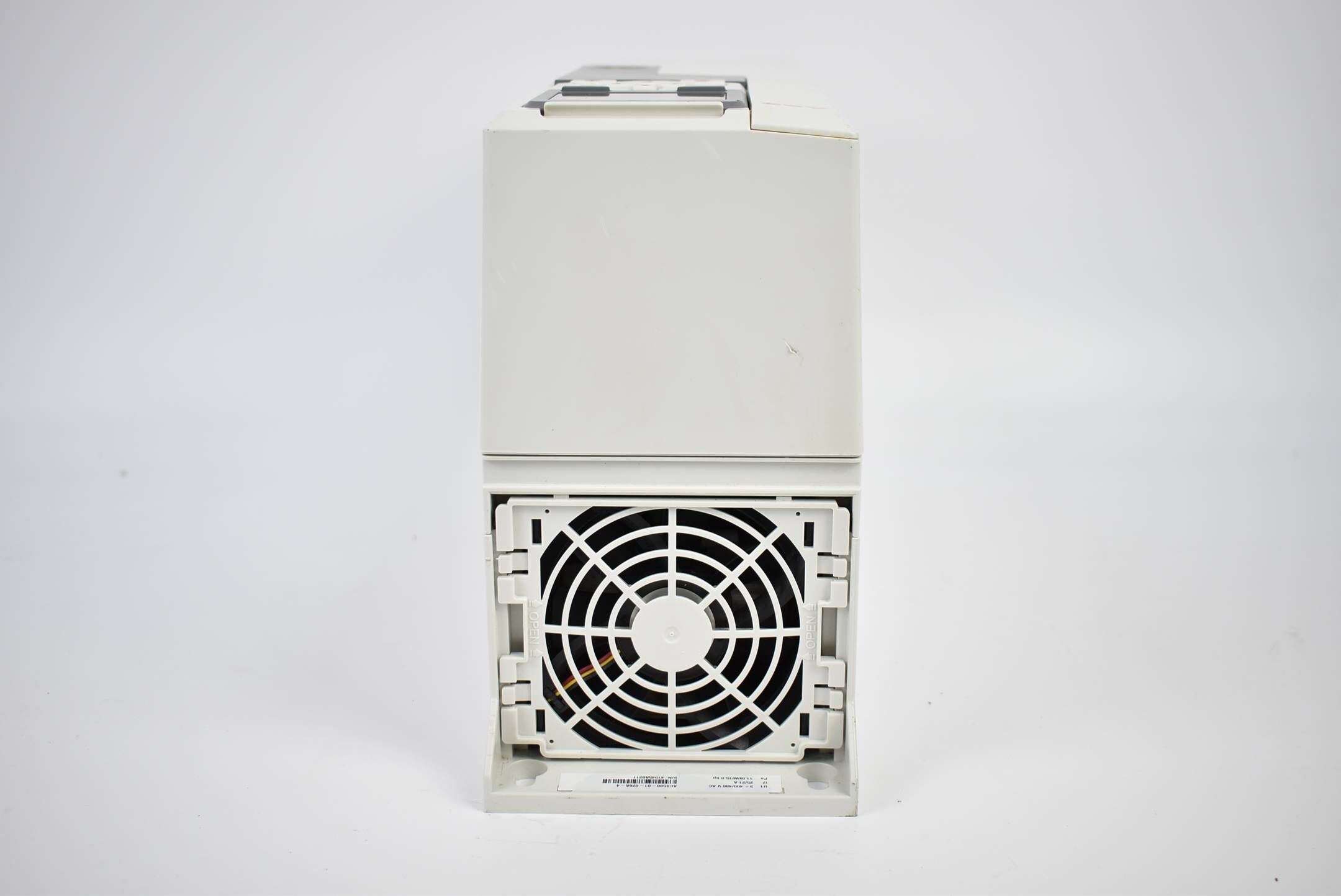 ABB Frequenzumrichter ACS580-01-026A-4 inkl. Bedienpanel ACS-AP-S