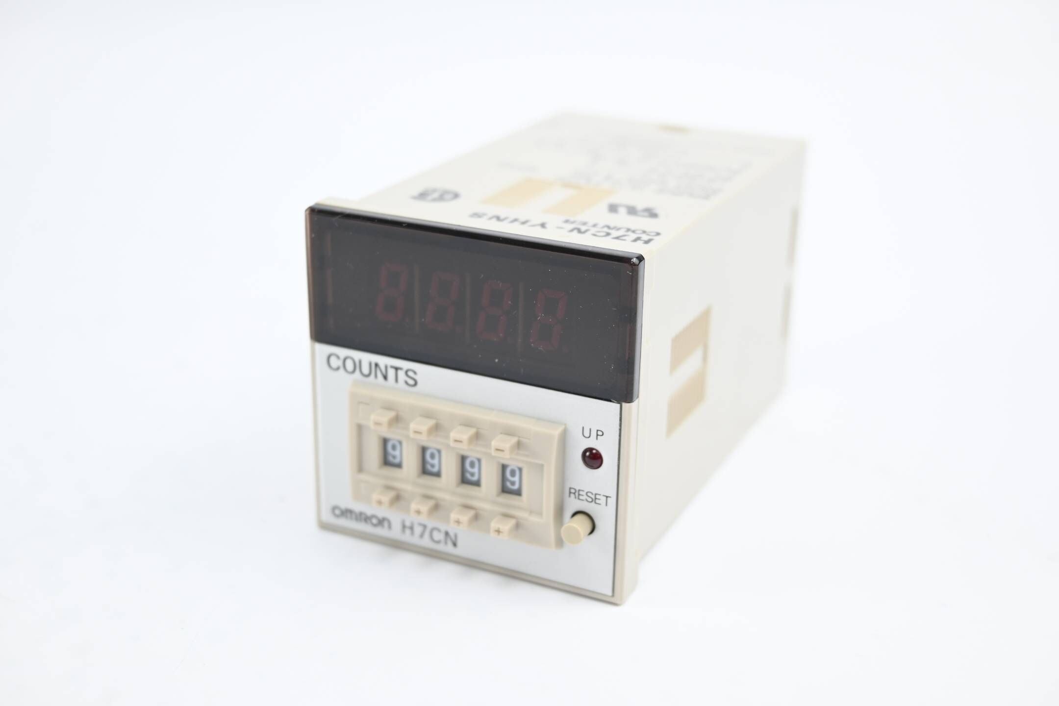 Omron Counter Zähler 9999 12-48 VDC ( H7CN-YHNS )