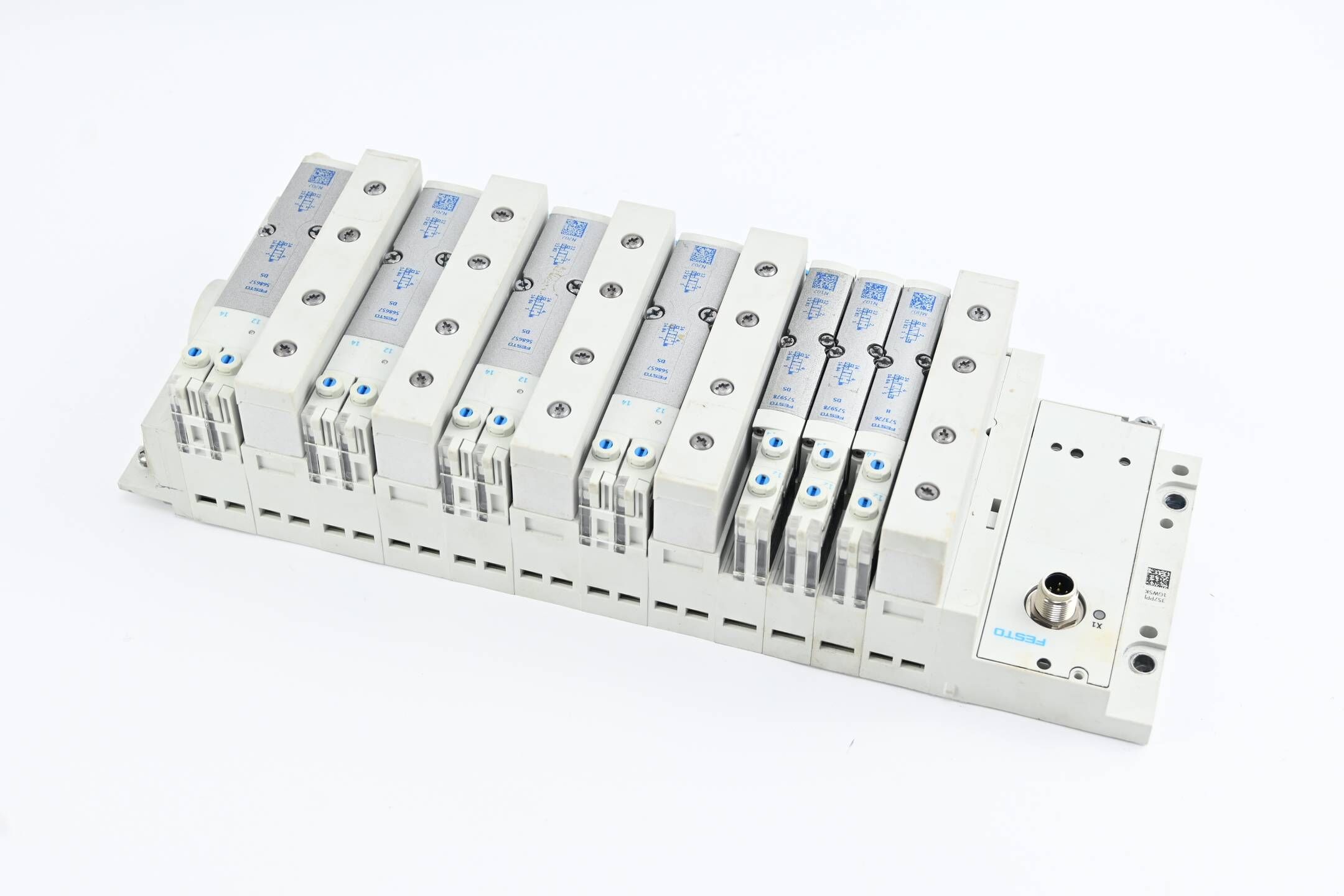 Festo Ventilinsel bestehend aus 575667 + 573726 + 575978 + 568657 + 569926