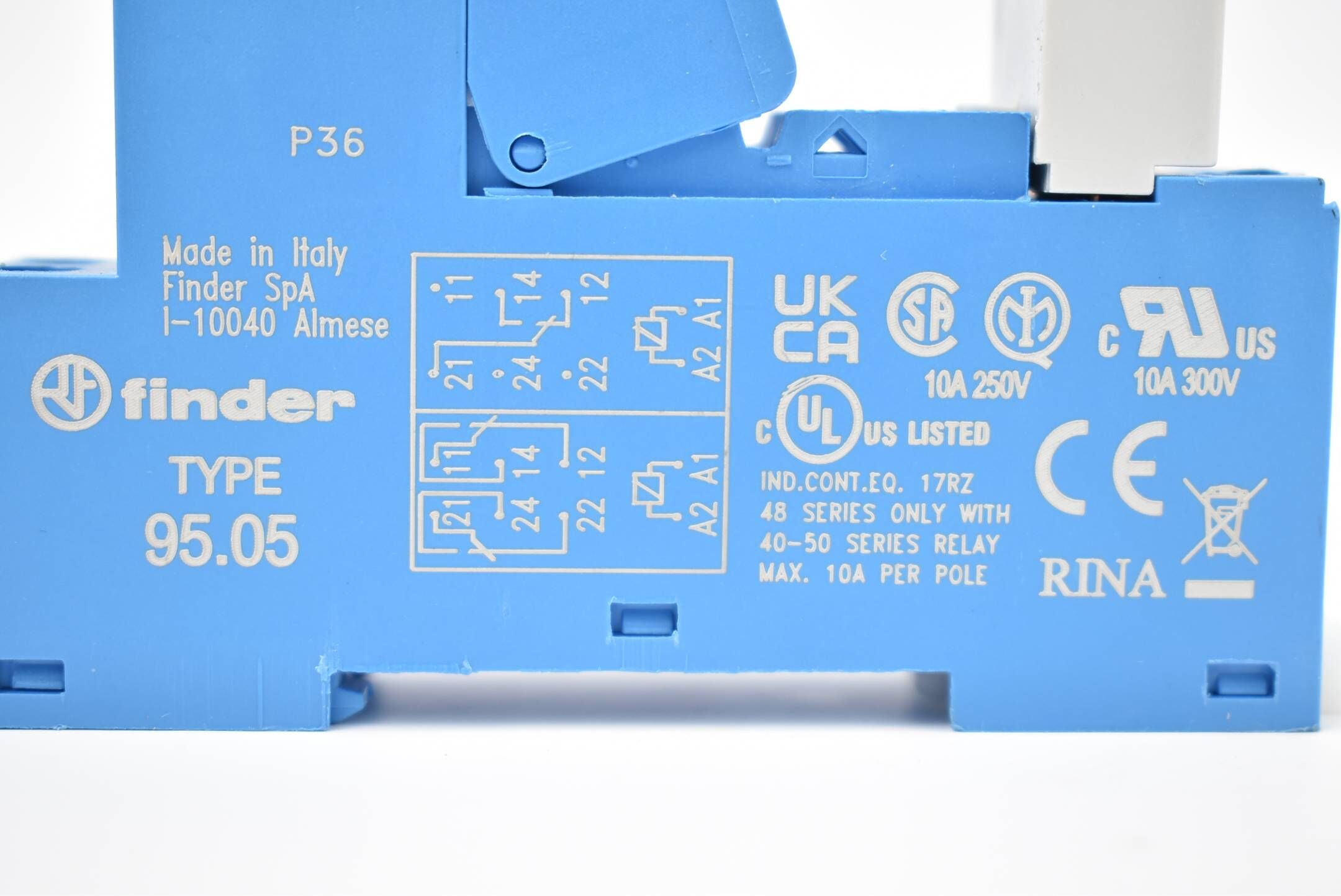 Finder Relaissockel 95.05 + Finder Leistungsrelais 40.52.9.024.0000 ( 8A 250V )