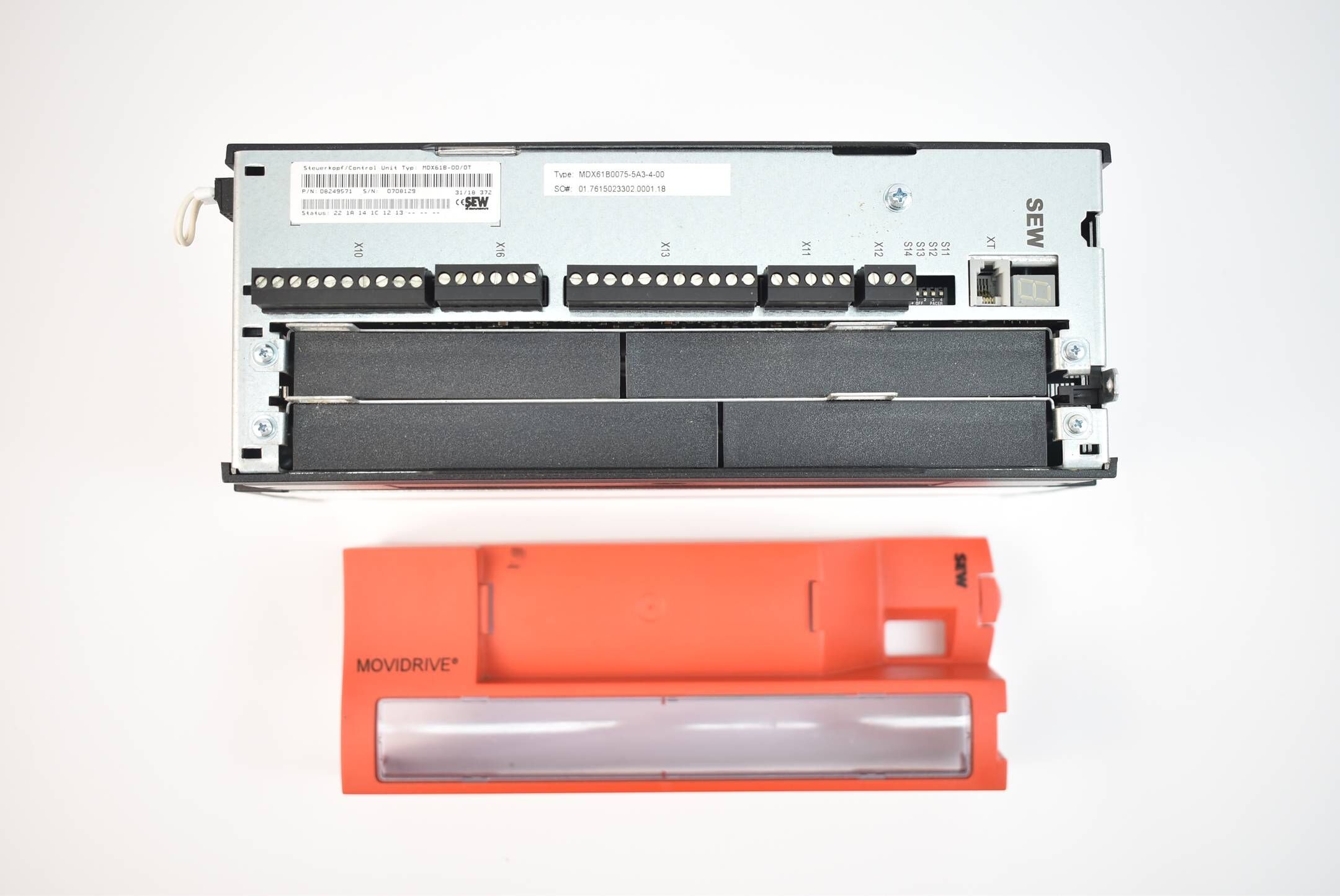 SEW eurodrive MovidriveB Umrichter MDX61B0075-5A3-4-00 inkl. MDX60A0074-5A3-4-00