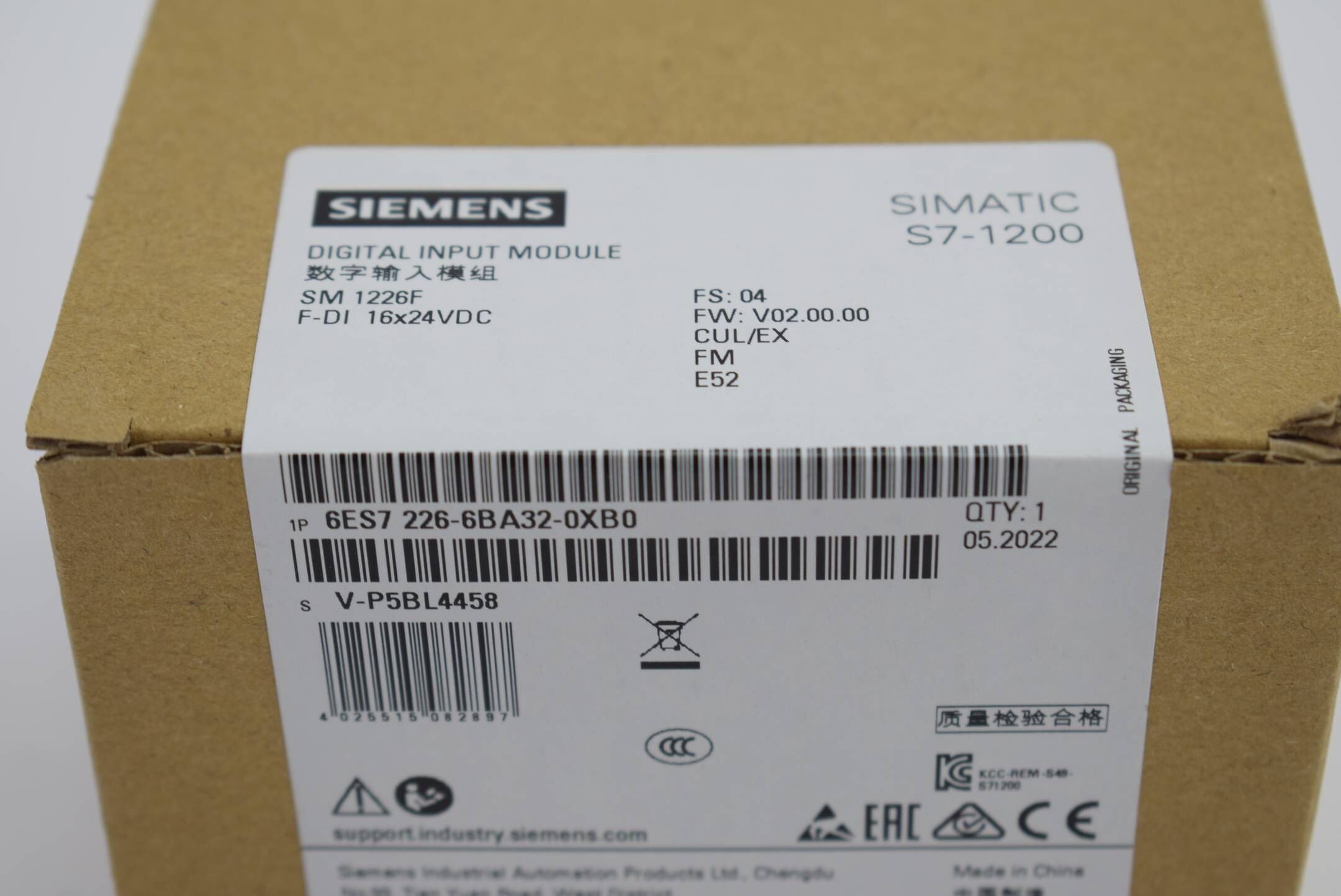 Siemens simatic S7-1200 6ES7226-6BA32-0XB0 ( 6ES7 226-6BA32-0XB0 ) E4