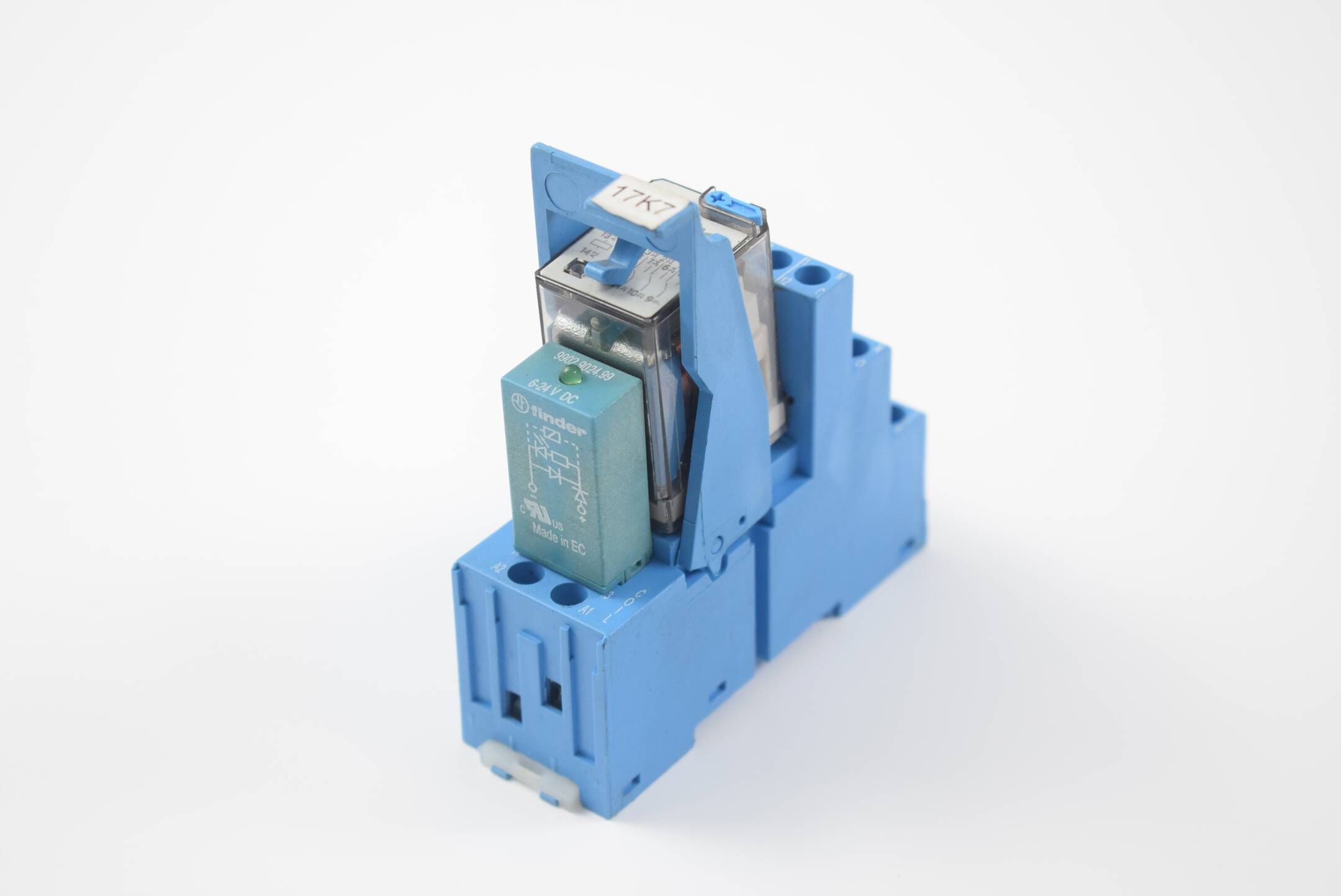 Finder Steckrelais 94.04. inkl. 55.34.9.024.0040