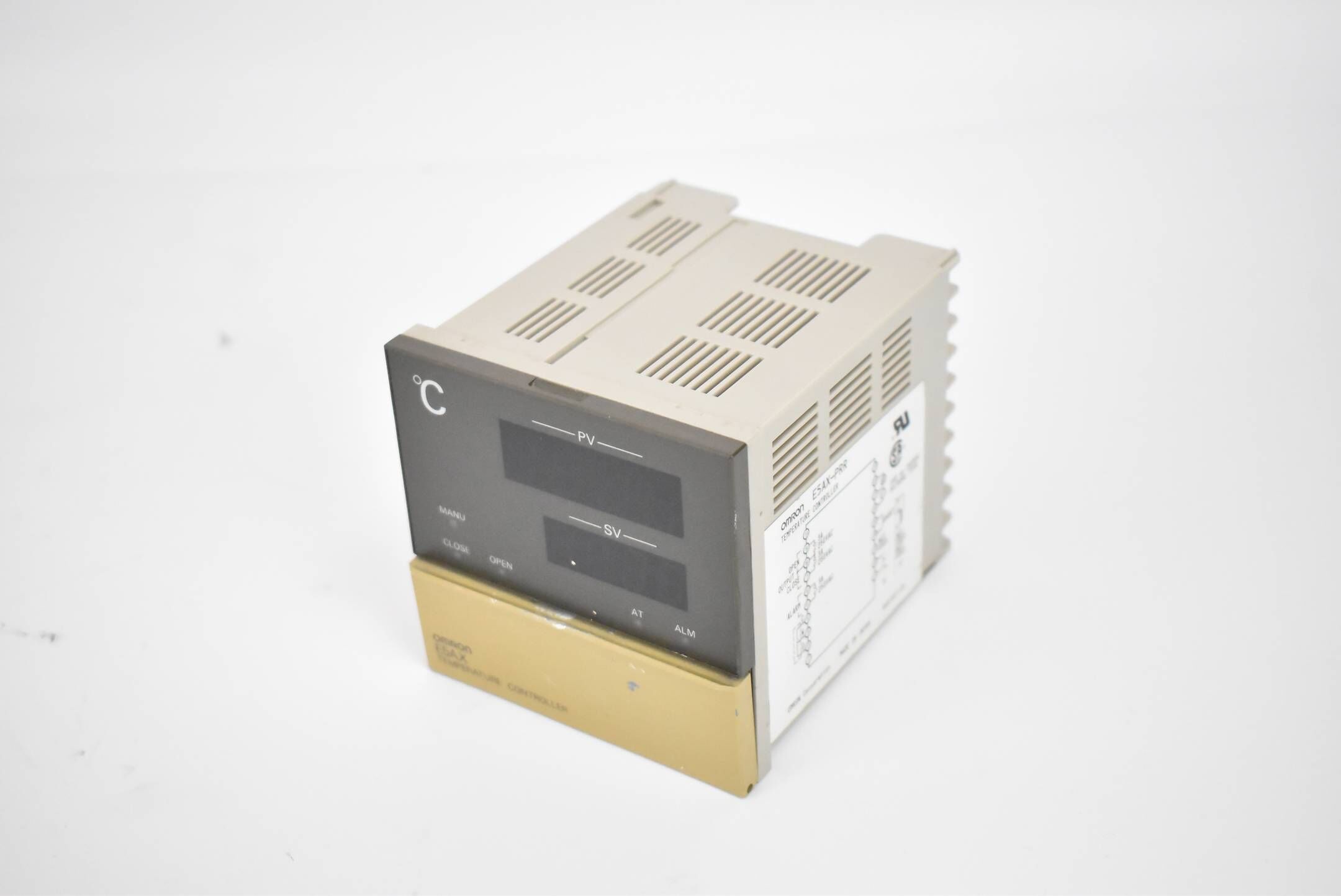 Omron Temperature Controller E5AX-PRR