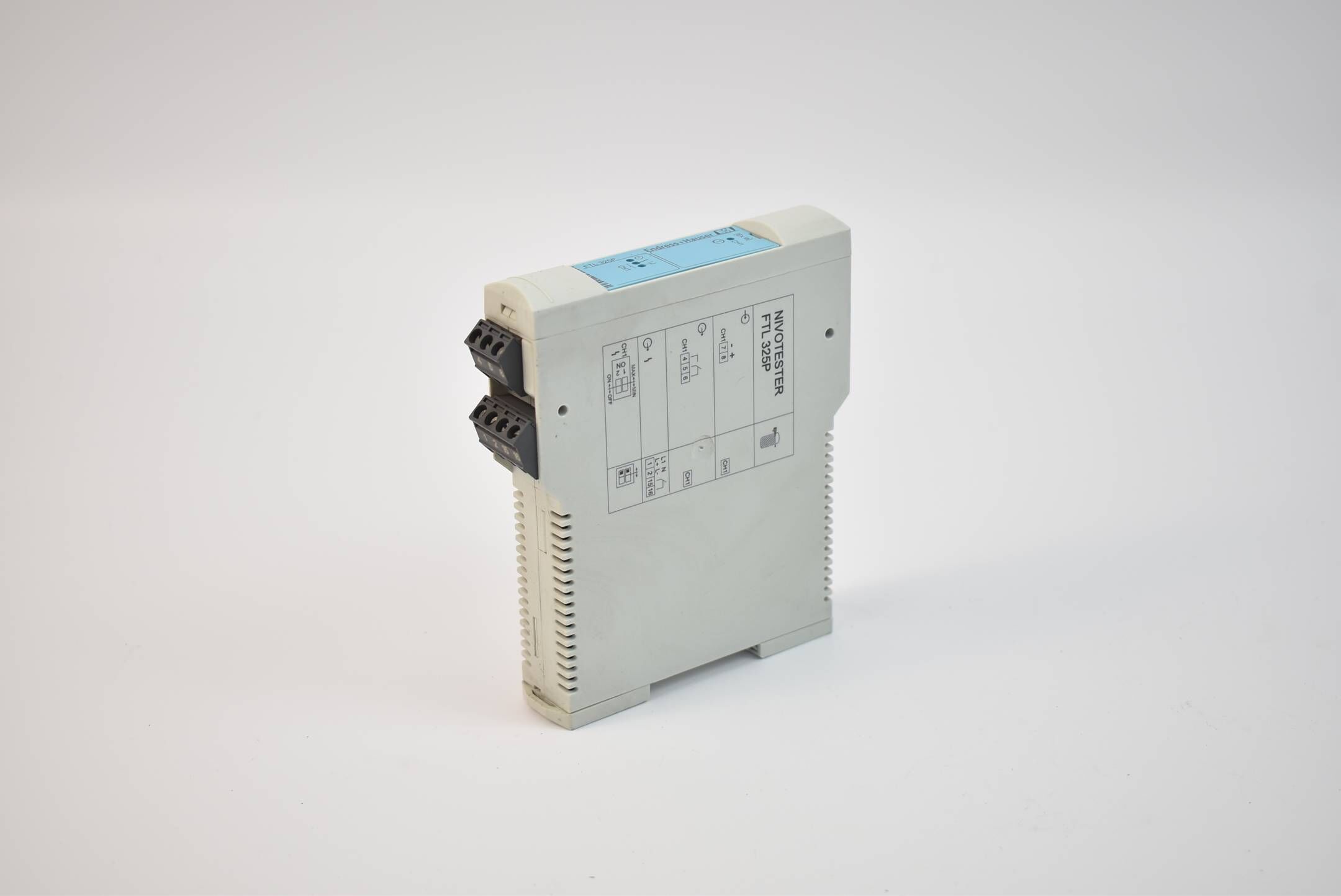 Endress+Hauser Nivotester FTL 325P-F1A1 ( 253VAC 50-60Hz 1,7W )