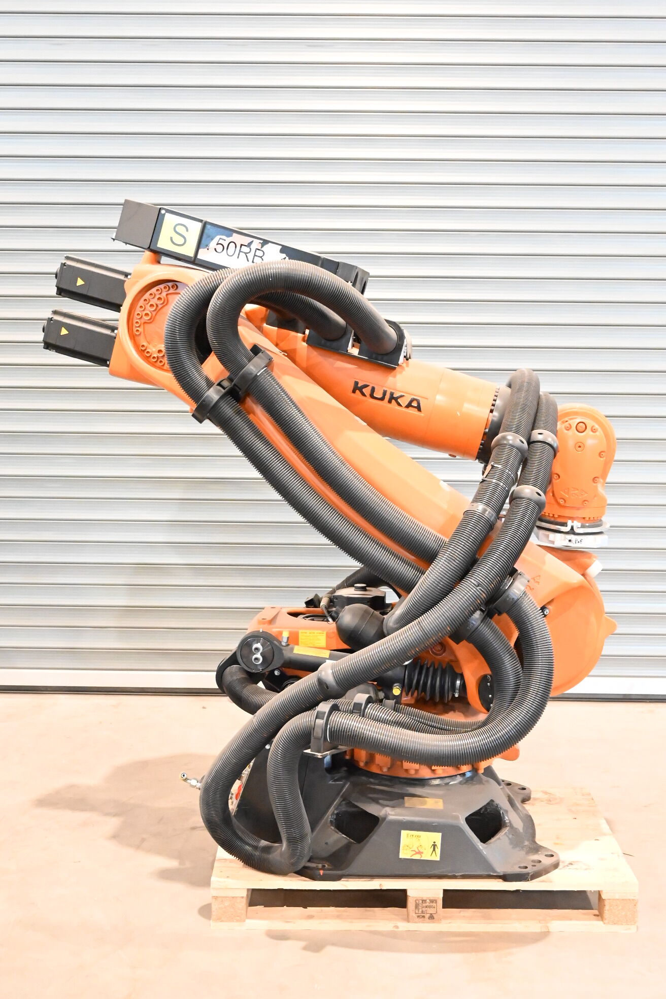 Kuka Industrieroboter KR240 R2900 ultra inkl. Schaltschrank KRC4 + 00-168-334 2