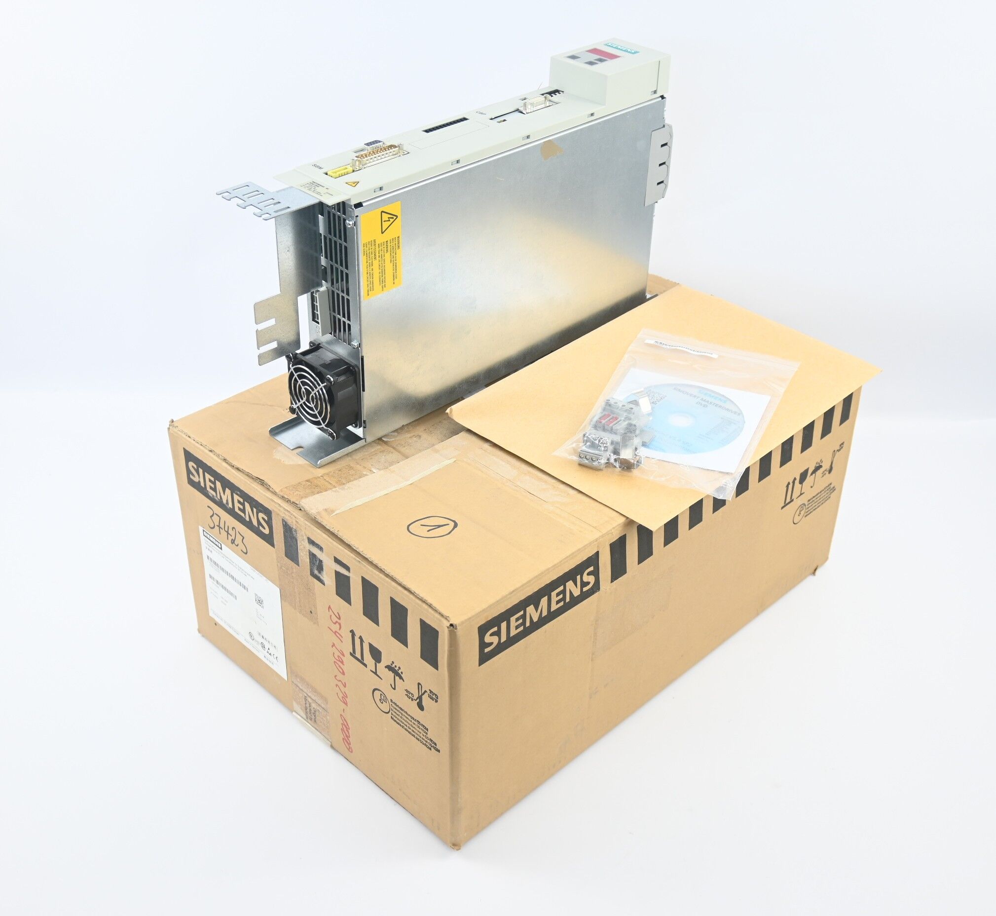 Siemens Masterdrives 6SE7014-0TP50-Z ( 6SE7 014-0TP50-Z ) Z=G91+C43+F01 ( E.J )