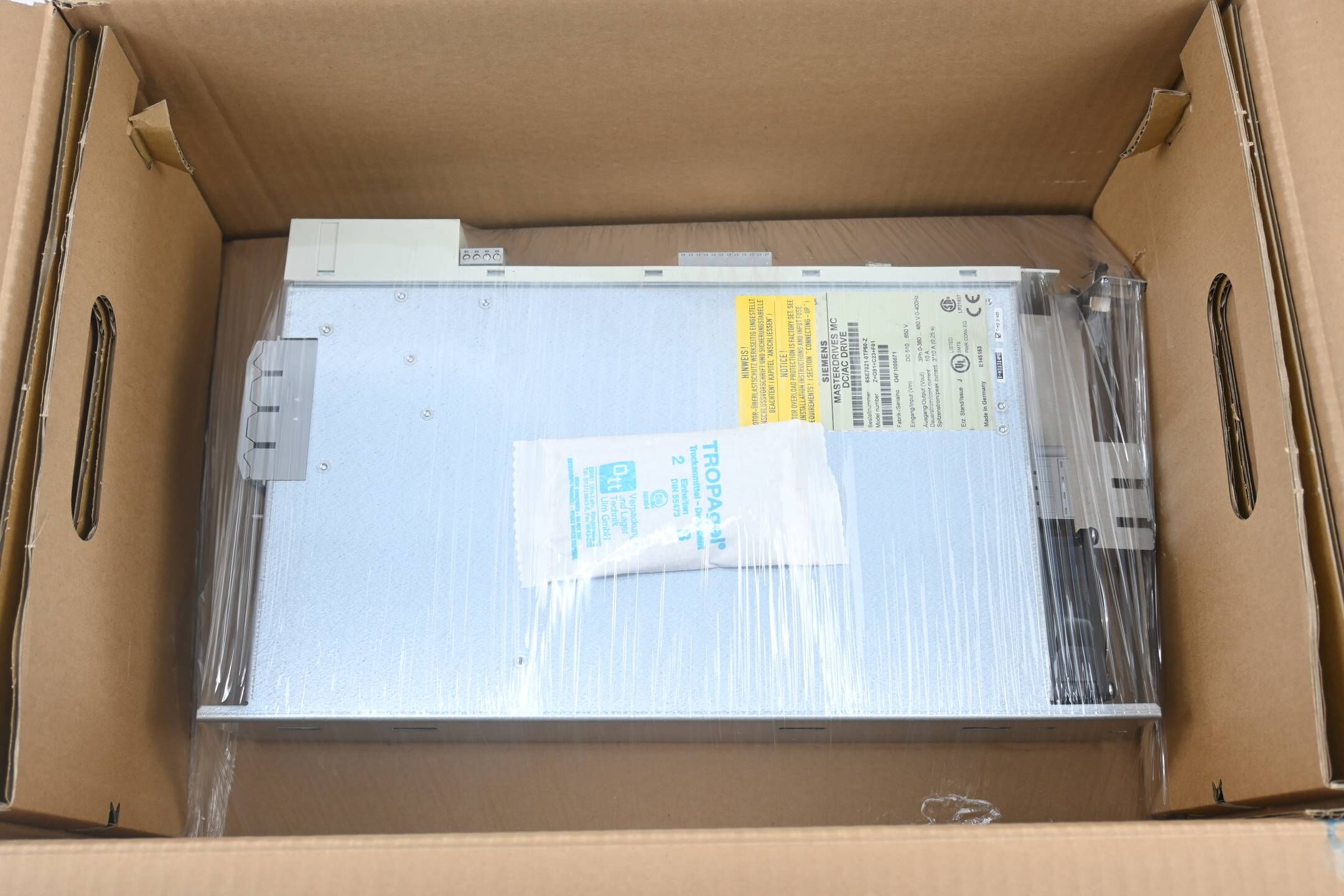 Siemens Masterdrive 6SE7021-0TP50-Z ( 6SE7 021-0TP50-Z ) Z=G91+C23+F01 ( E.J )