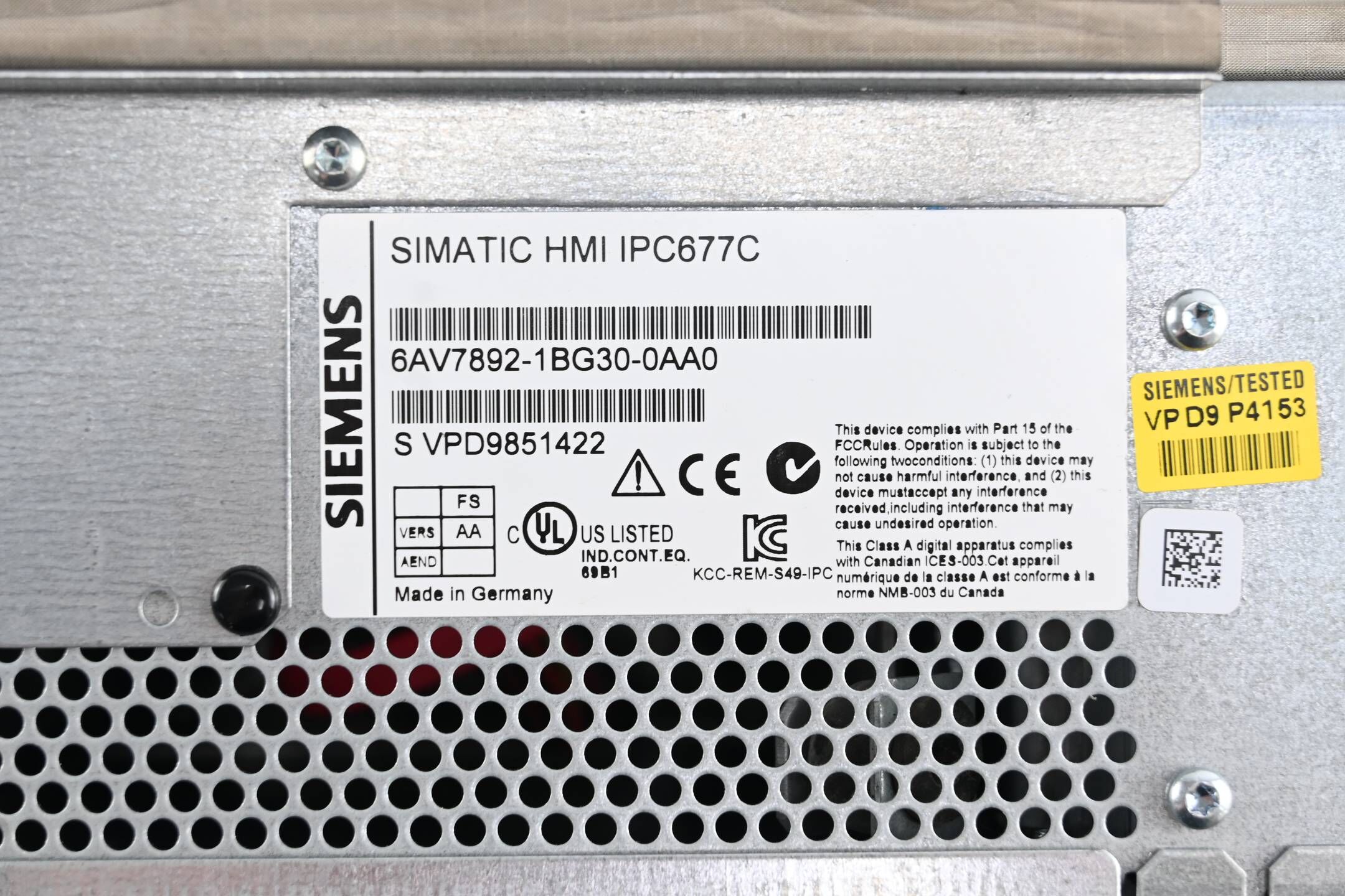 Siemens Simatic HMI IPC677C 6AV7892-1BG30-0AA0 ( 6AV7 892-1BG30-0AA0 ) Ver. AA