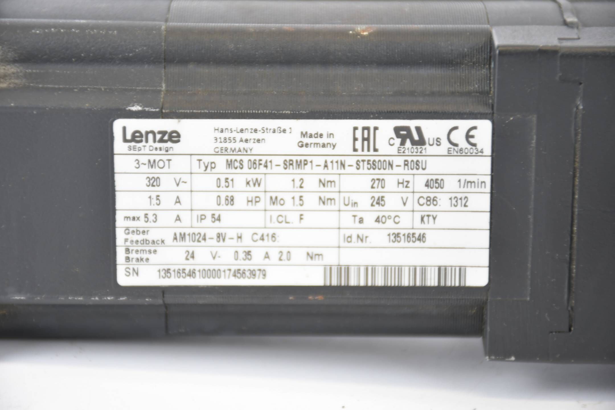 Lenze Servo-Synchronmotoren MCS 06F41-SRMP1-A11N-ST5S00N-R0SU ( 13516546 )