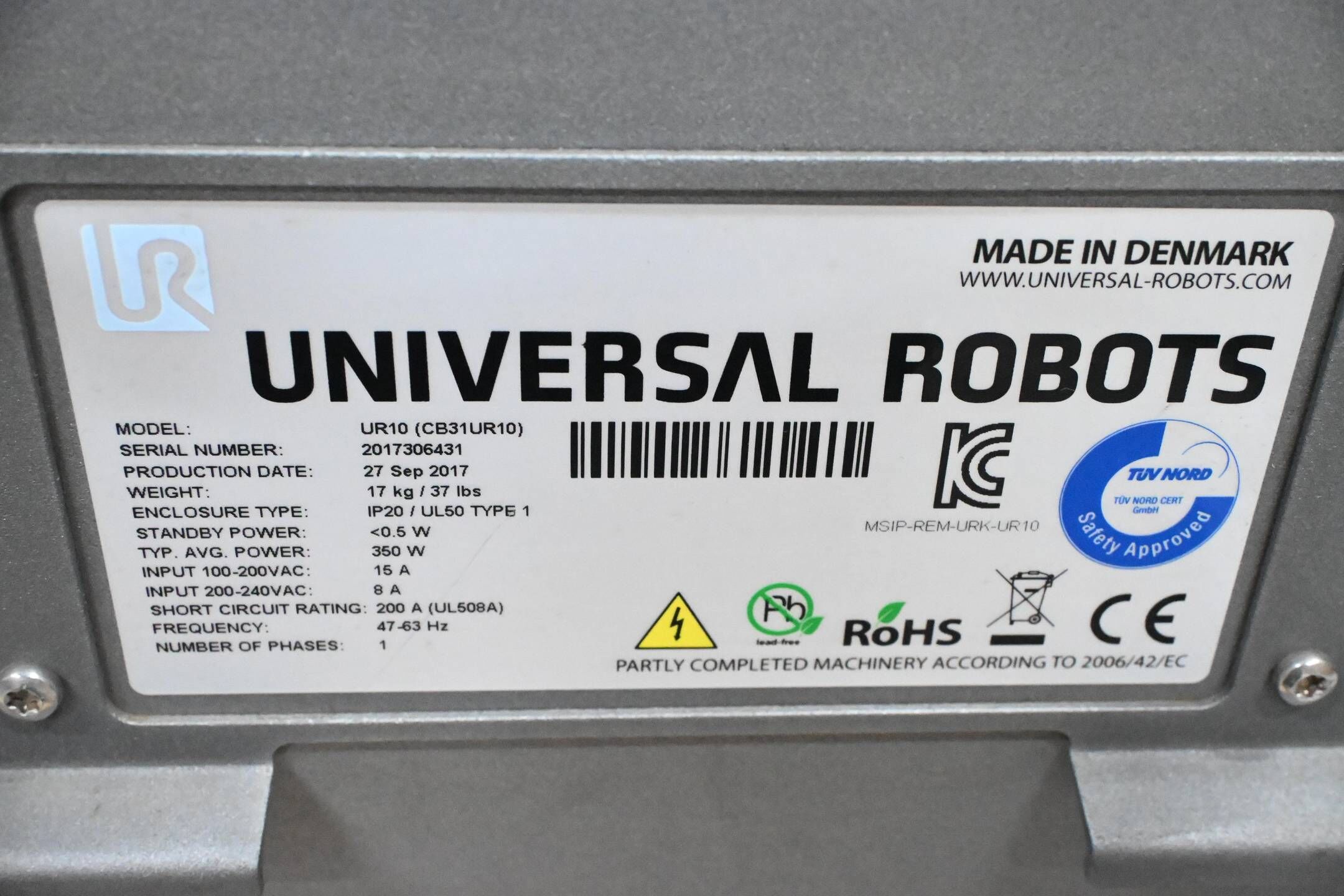 Universal Robots Industrieroboter UR10 inkl. Steuerung UR10 ( CB31UR10 ) + Panel