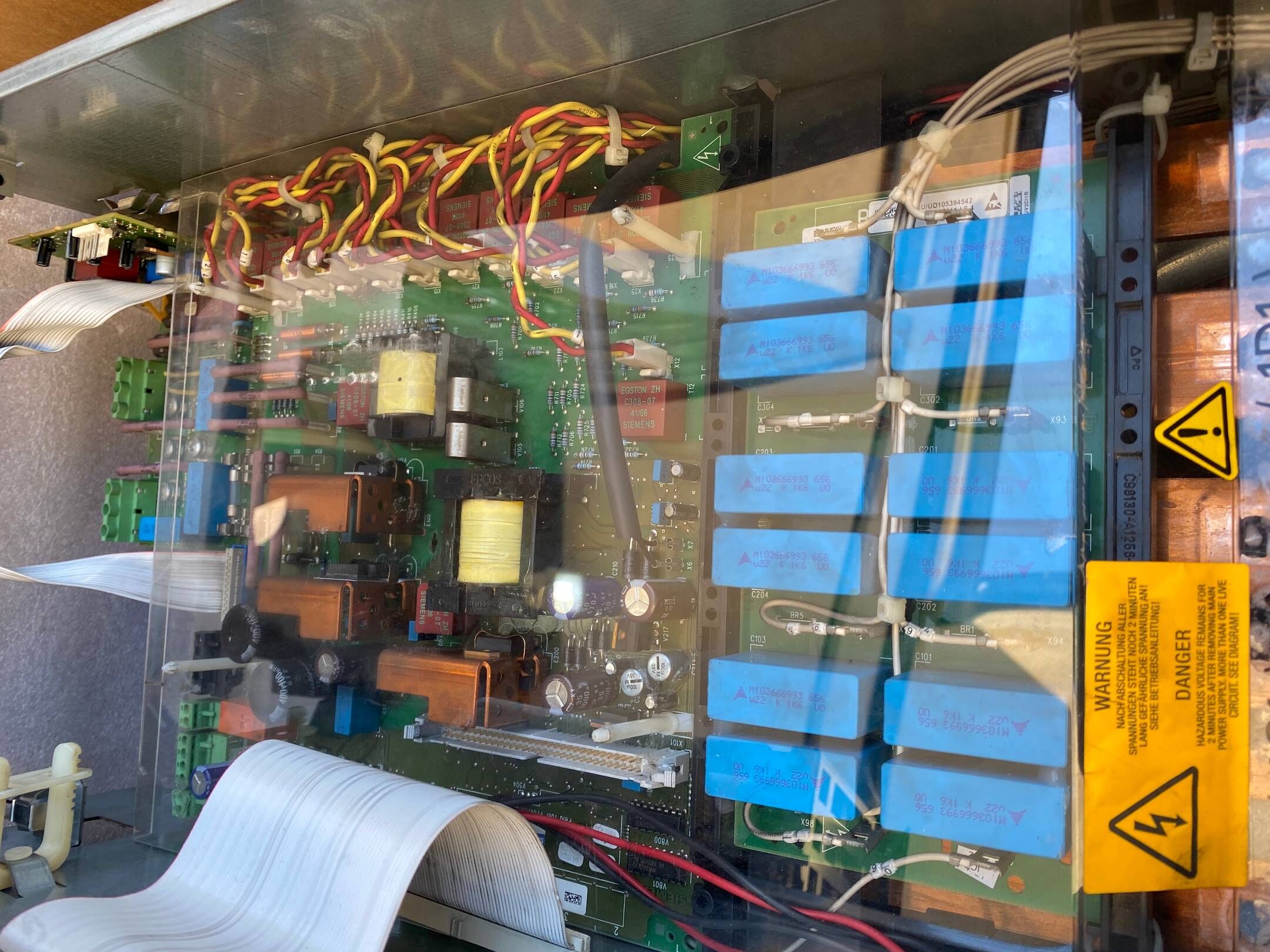 Siemens simoreg DC-Master Converter 6RA7081-6DV62-0-Z