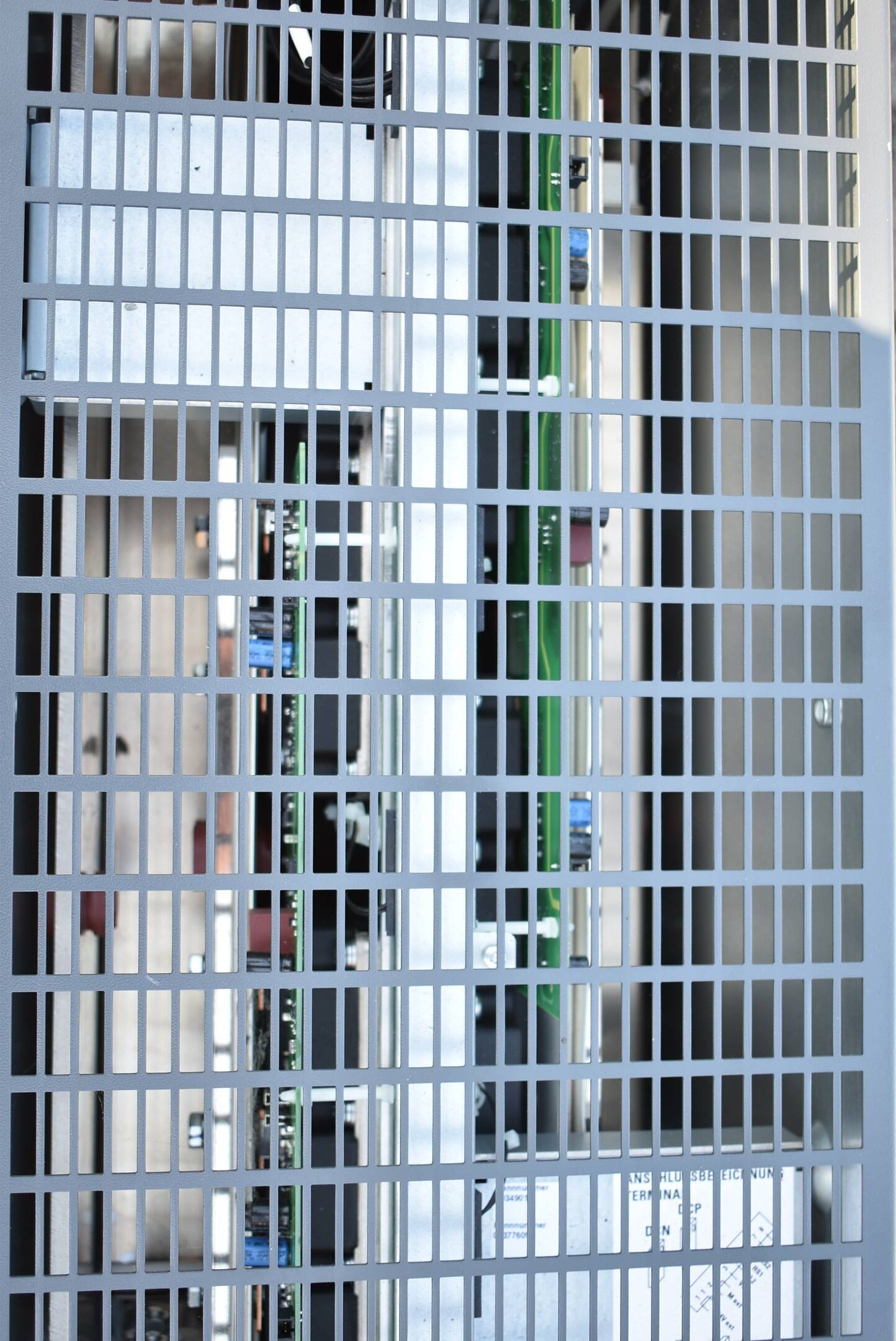 Siemens 500-690V 1270A 1400kW 6SL3335-7TG41-3AA3 ( 6SL33 35-7TG41-3AA3 ) E.H