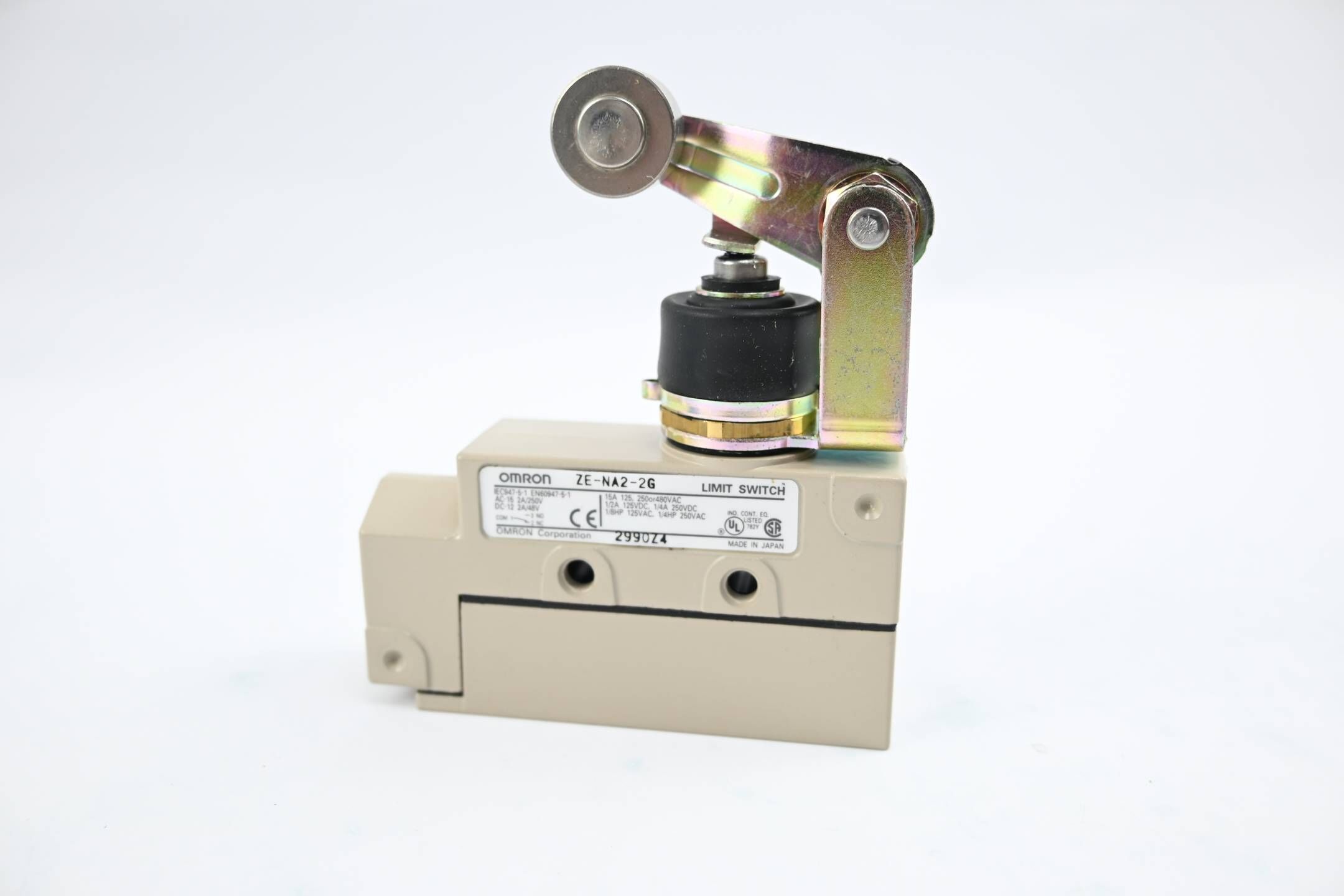 Omron Limit Switch ZE-NA2-2G