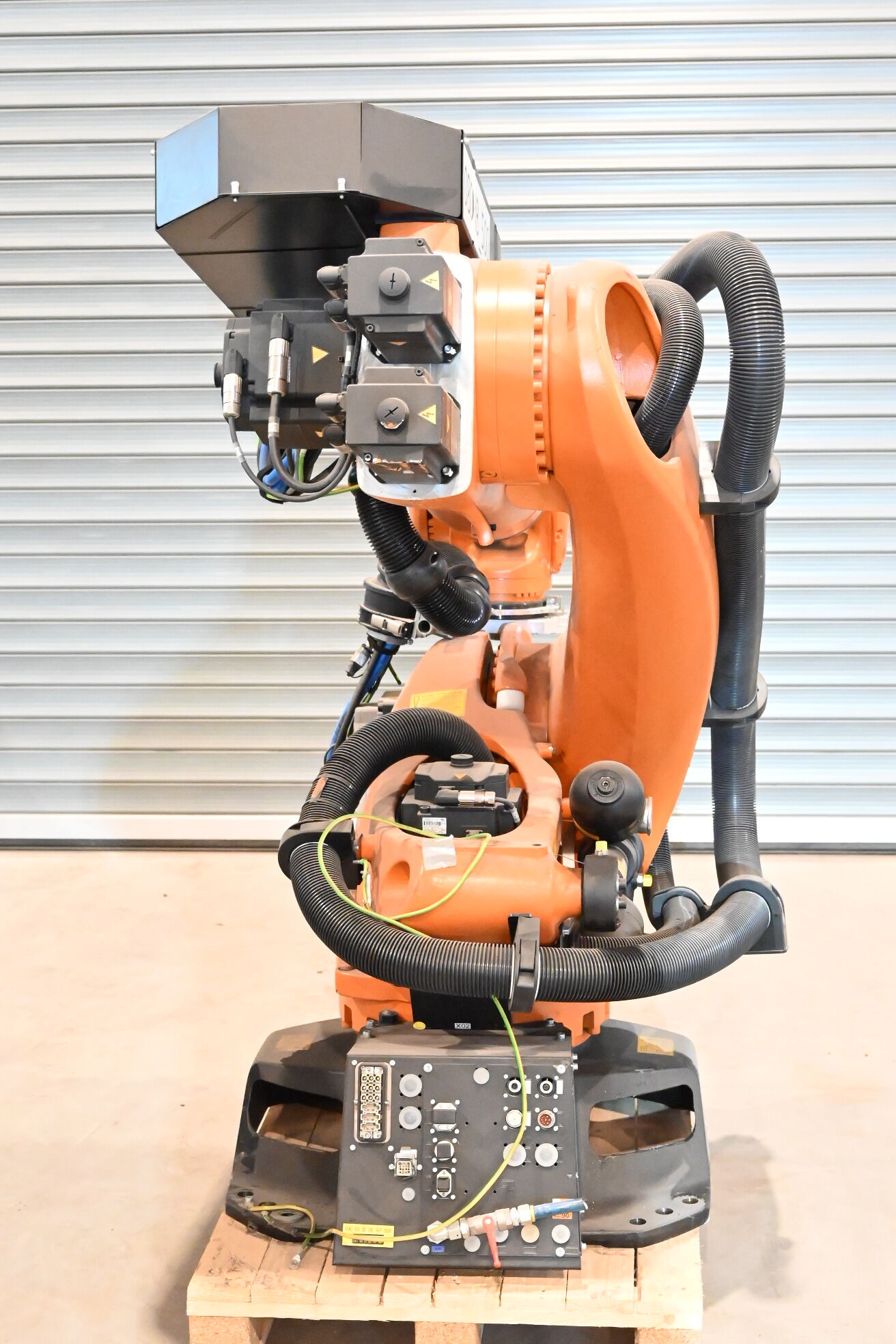 Kuka Industrieroboter KR240 R2700 Prime inkl. Schaltschrank KRC4 + 00-168-334