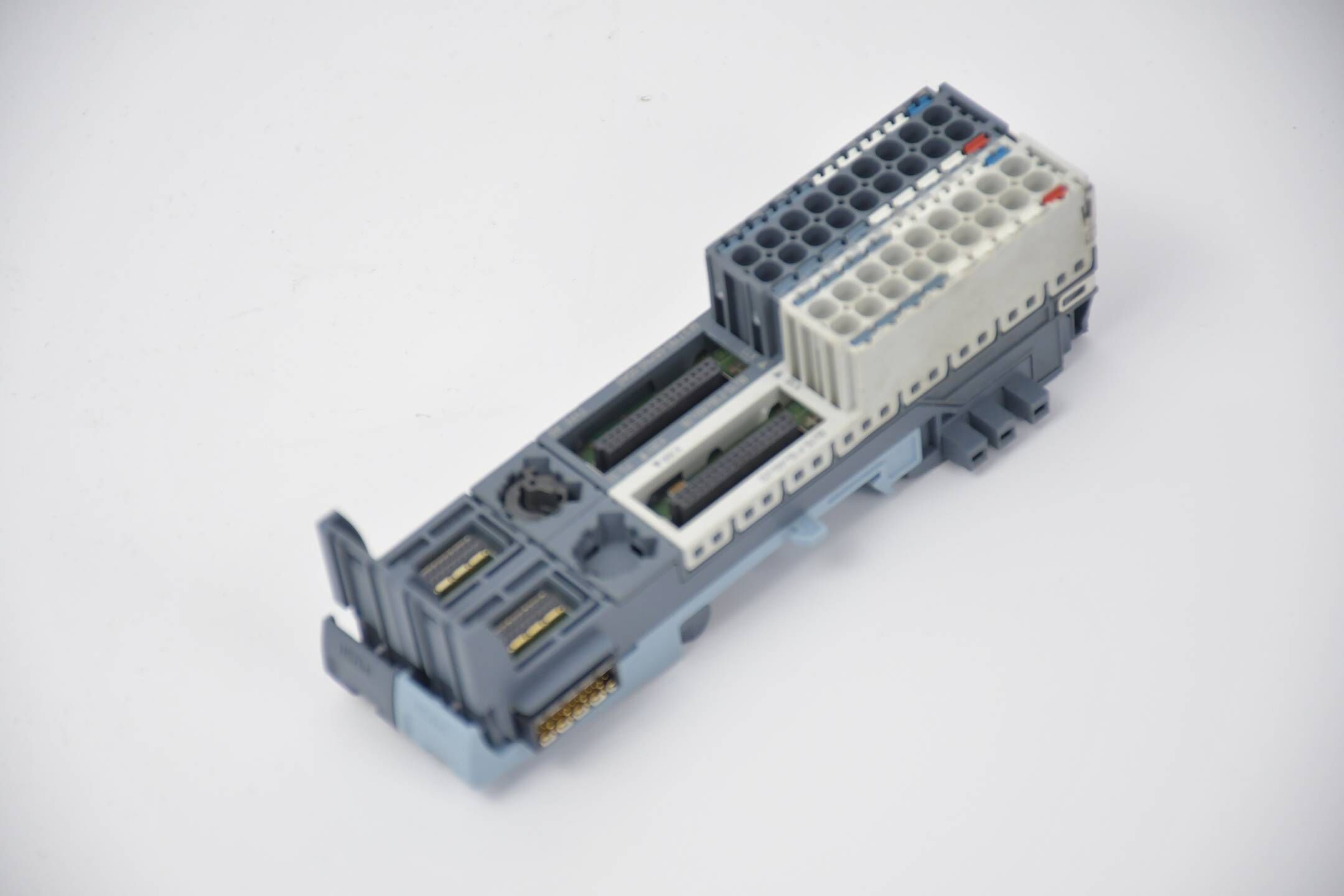 Siemens simatic ET 200SP 6ES7193-6BP60-0DA0 ( 6ES7 193-6BP60-0DA0 ) 