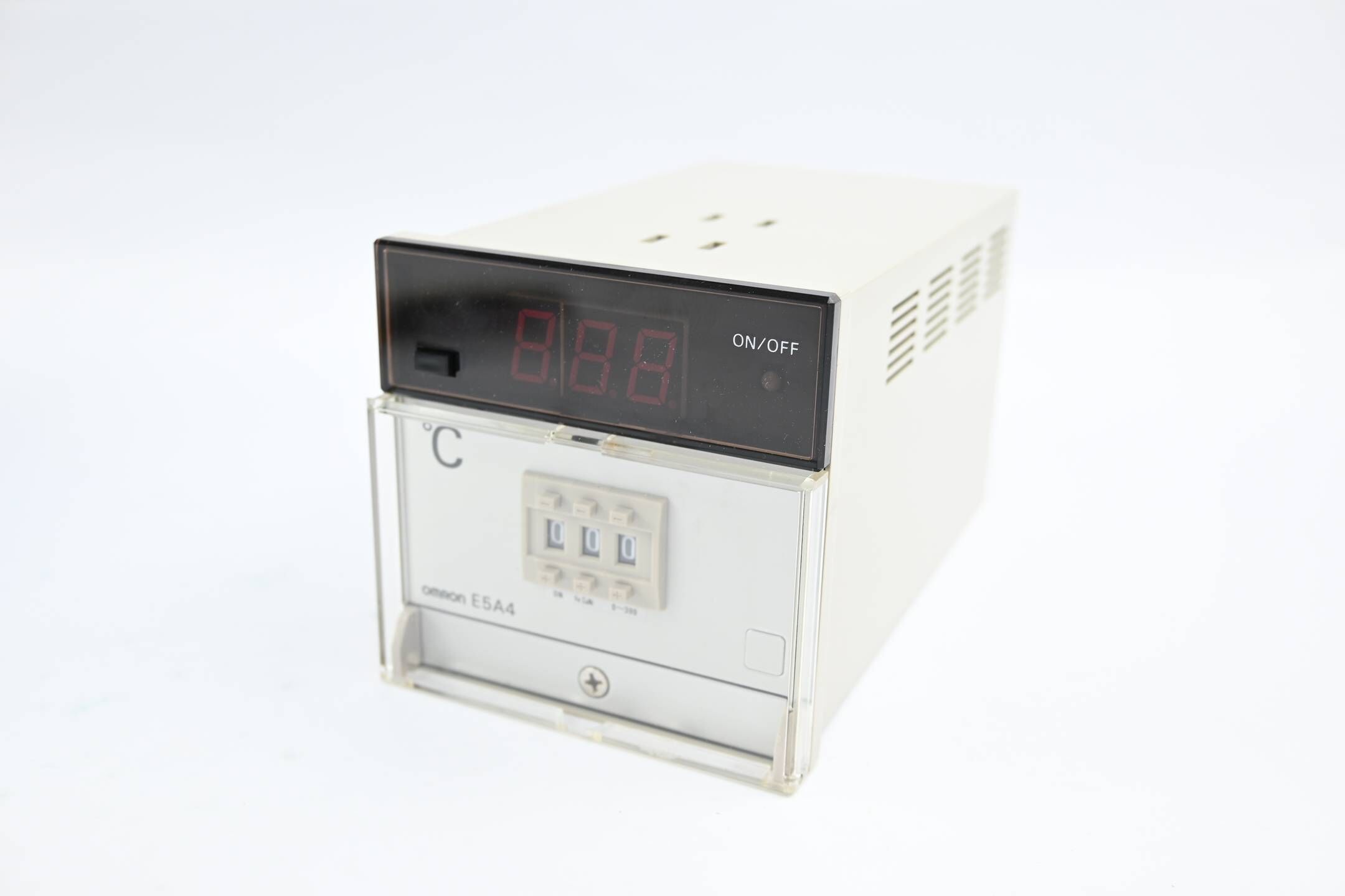 Omron Temperatur Controller 0-399°C 110/120/220/240 VAC ( E5A4-R20J-DIN )