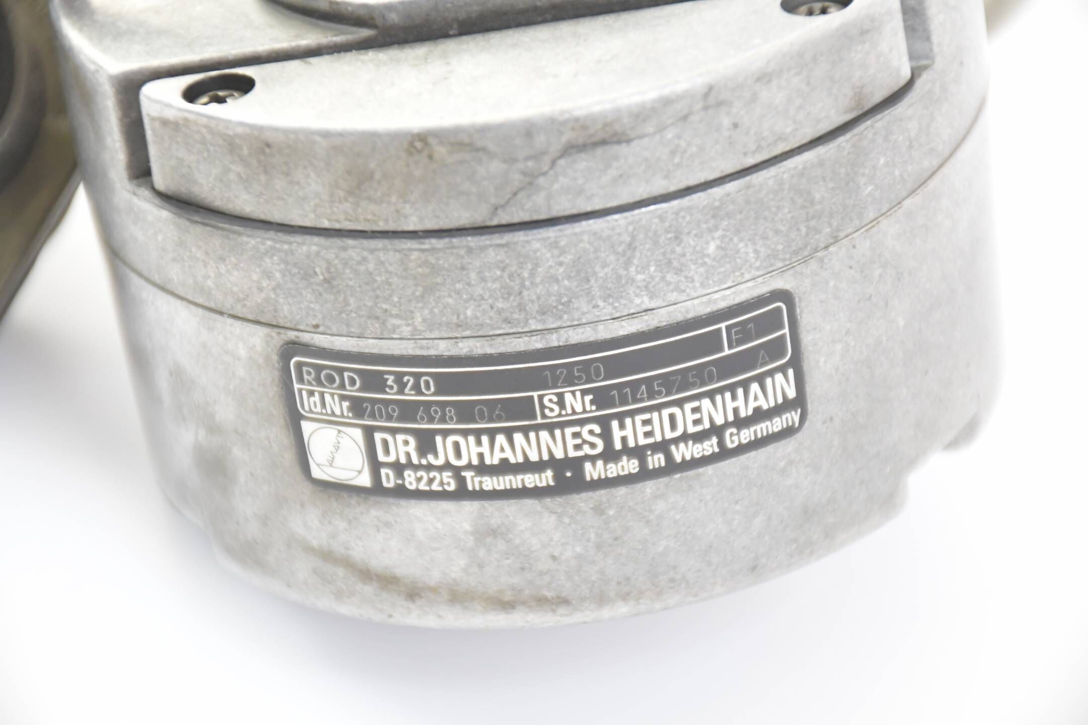 Heidenhain Drehgeber ROD 320-1250 ( 209 698 06 ) 20969806