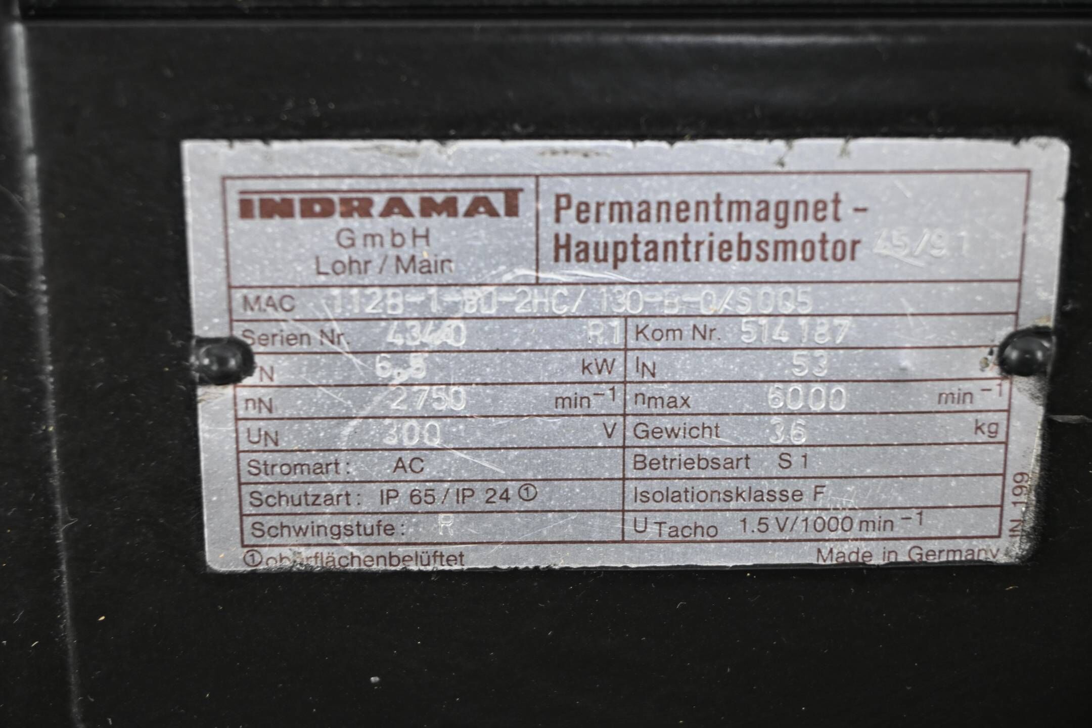 Indramat AC-Servomotor MAC112B-1-GD-2HC/130-B-0/S005