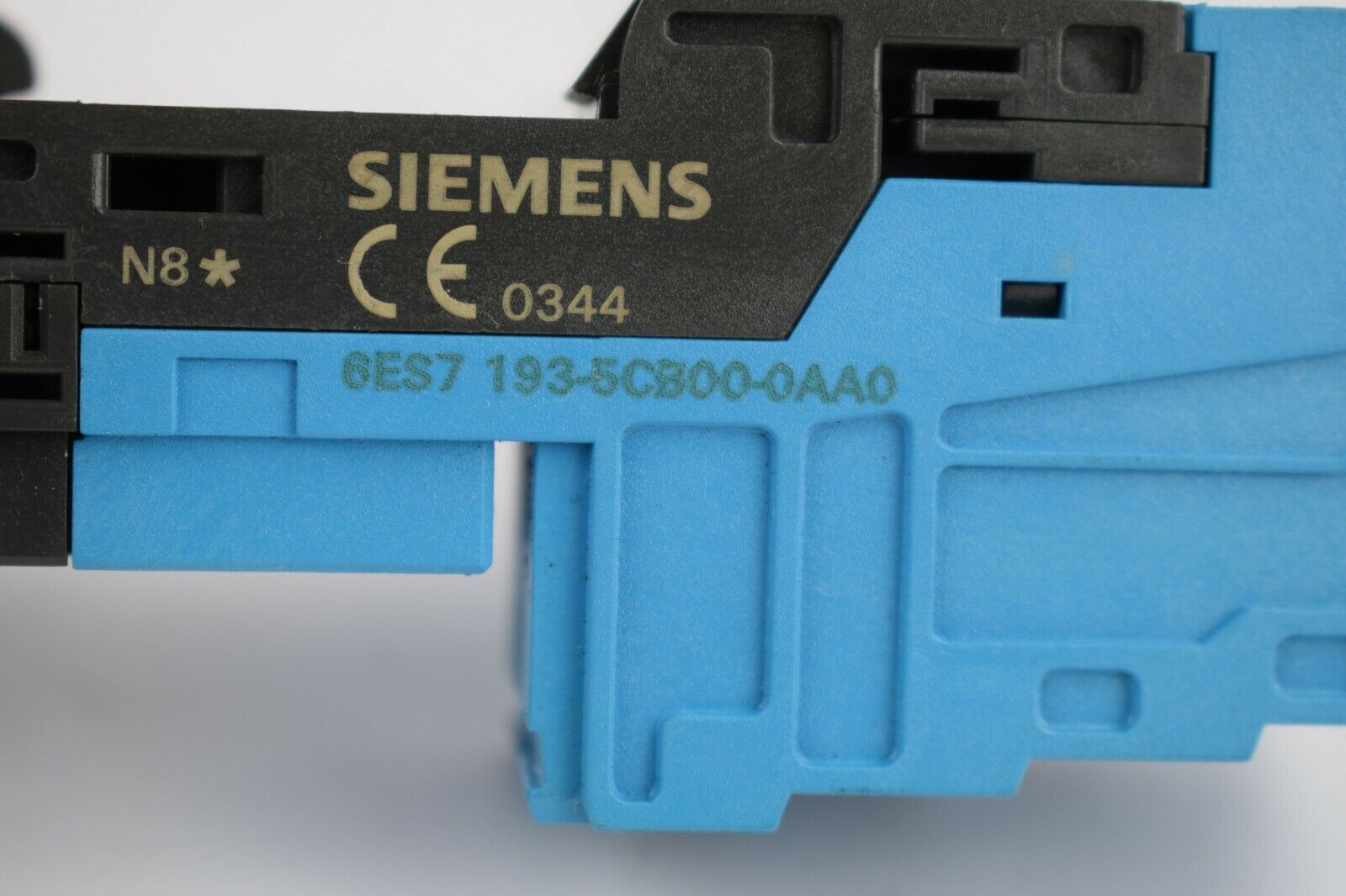 Siemens simatic S7 6ES7 193-5CB00-0AA0 ( 6ES7193-5CB00-0AA0 )