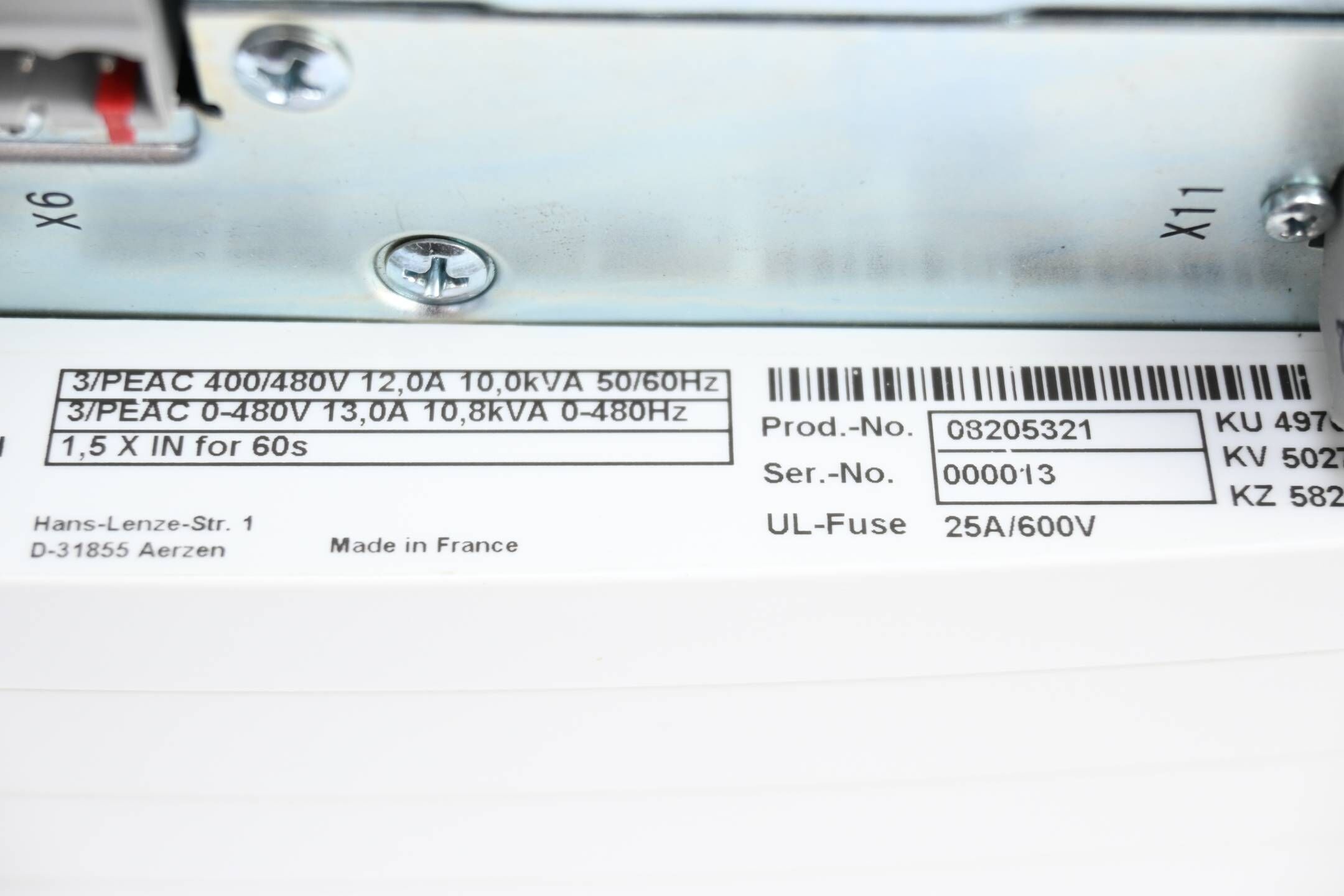 Lenze Frequenzumrichter EVS9325-ESV004 ( 13462416 )