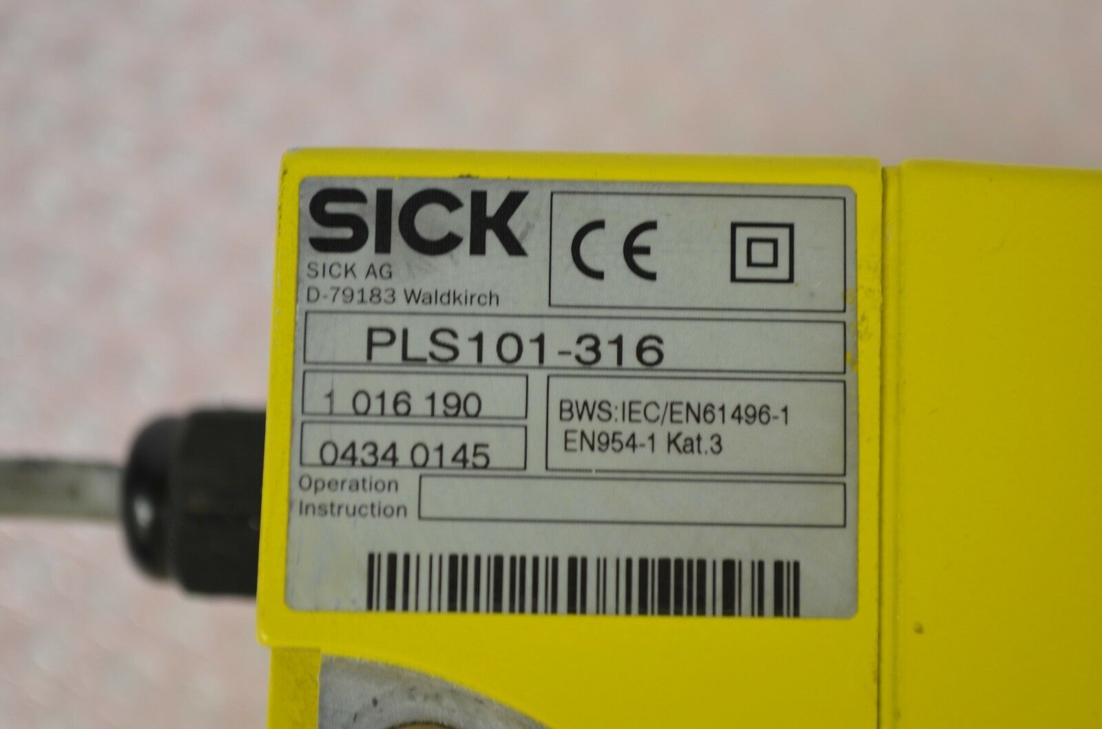 SICK Sicherheits-Laserscanner PLS101-316 