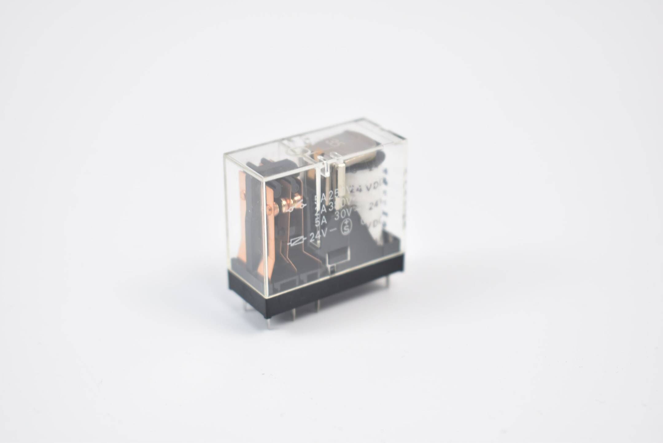 Omron 28 Stück Relay 24VDC ( G2R-217P-V-US-SV )