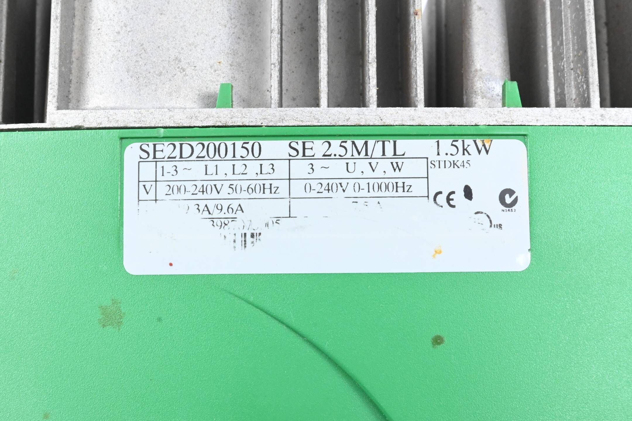 Control Techniques Commander SE Umrichter SE2D200150 ( SE 2.5M/TL ) 1.5kW