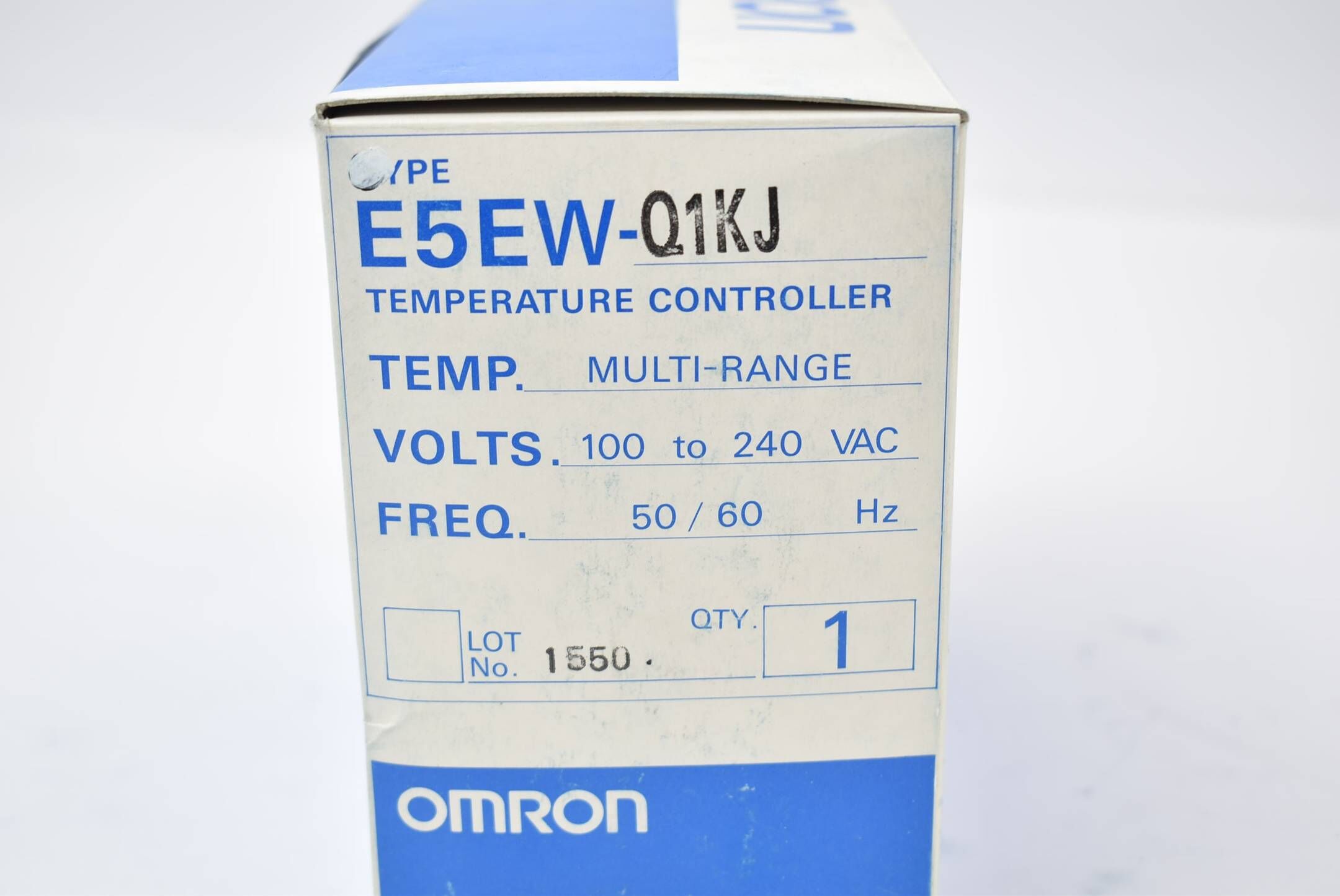 Omron Temperature Controller E5EW-Q1KJ Multi-Range 100-240 VAC