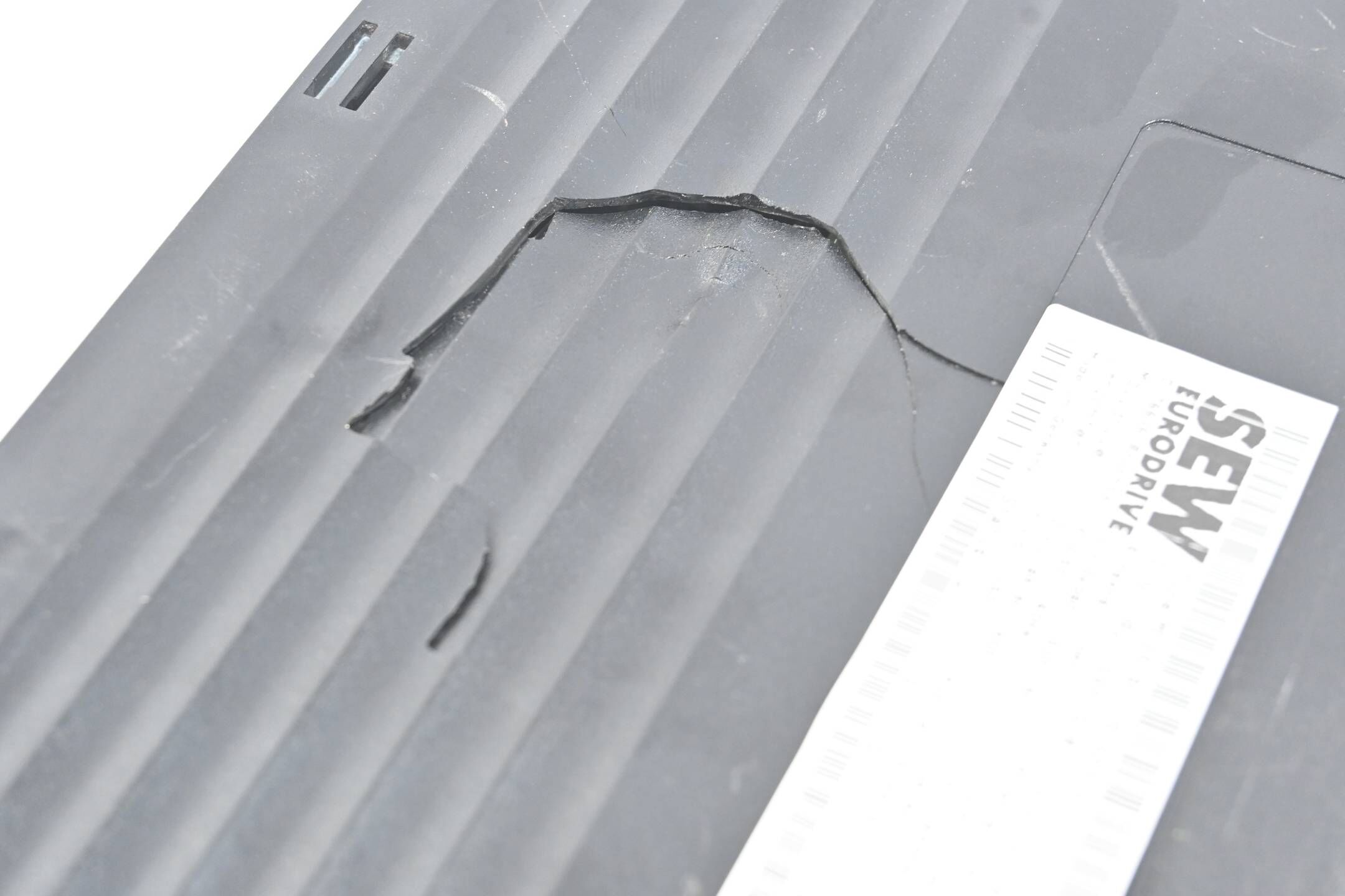 SEW Eurodrive Frequenzumrichter MDX61B0005-5A3-4-0T ( 08277346 ) inkl BW090-P52B