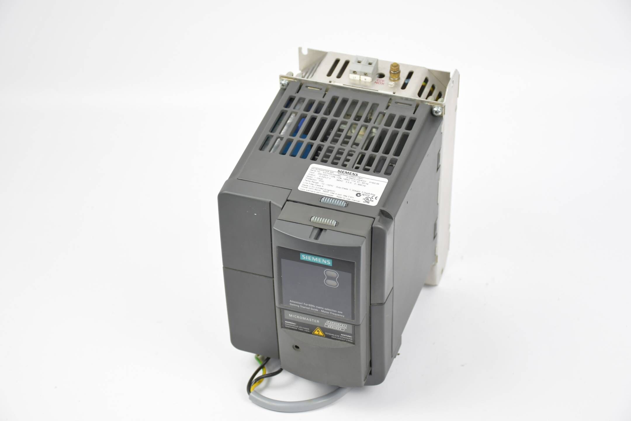 Siemens Micromaster 440 6SE6440-2AB21-1BA1 E A19/2.09 inkl. Kommutierungsdrossel