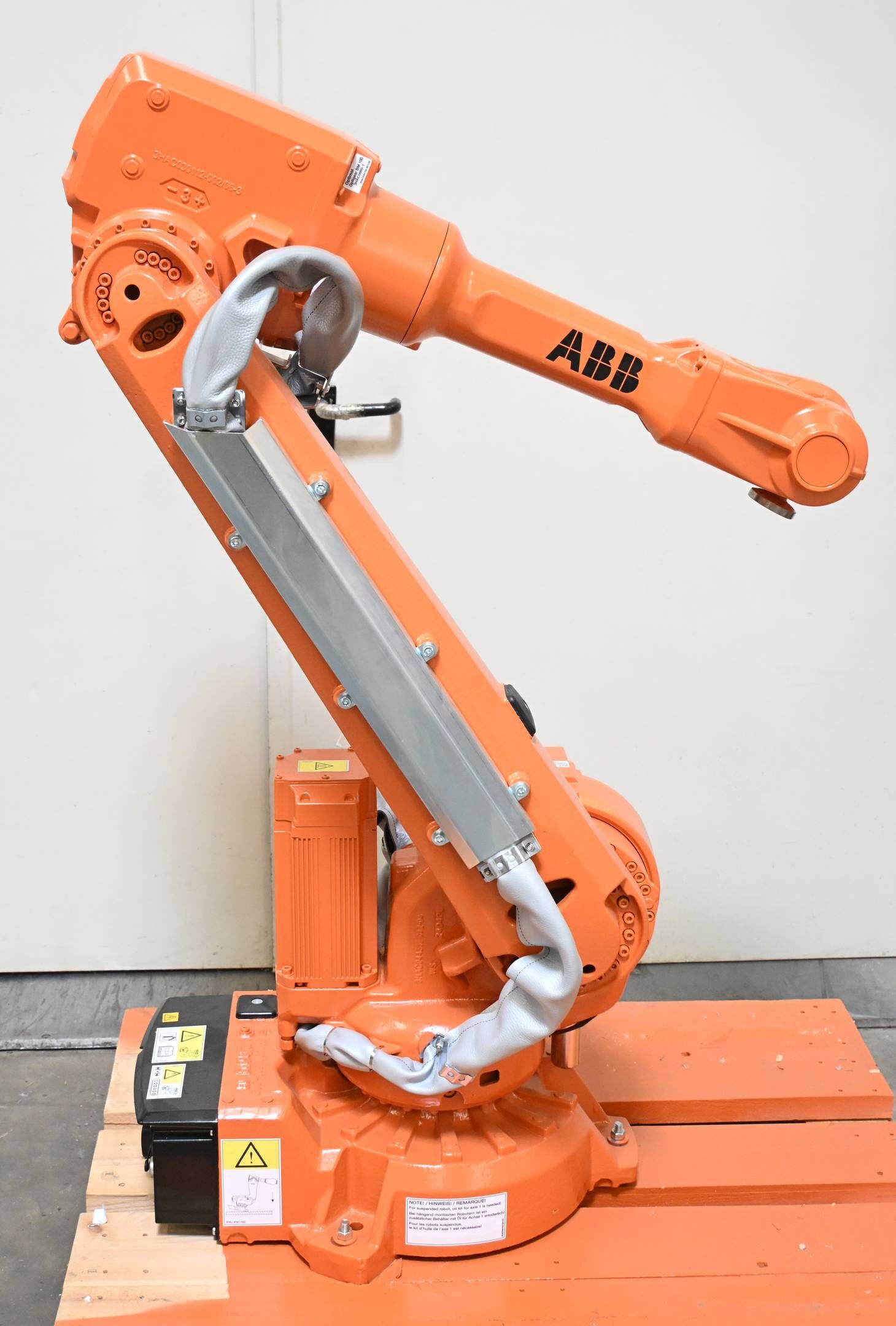 ABB IRB 2600 ( IRB 2600-12/1.85 ) inkl. IRC5 Single + Bedienpanel DSQC3120
