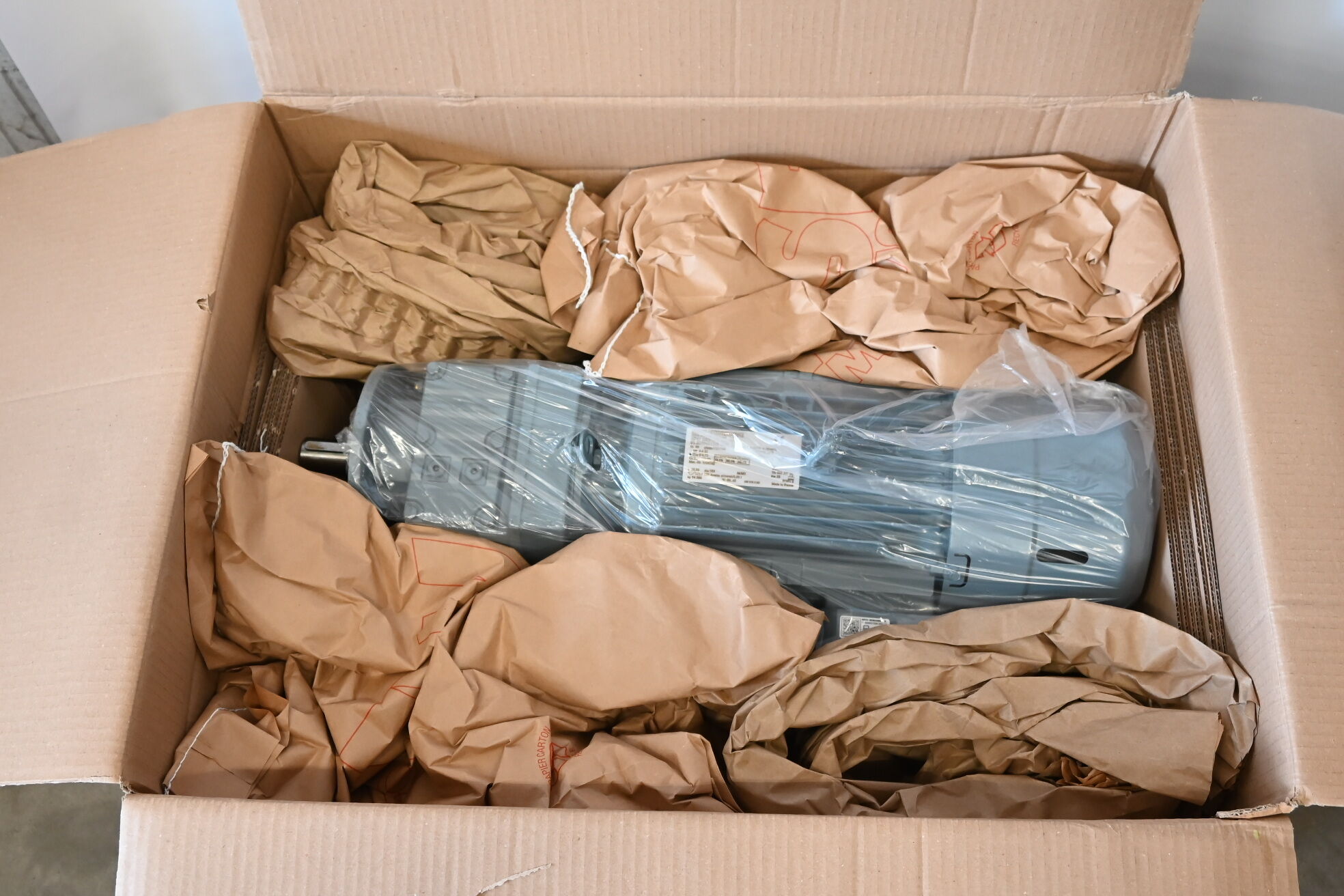 SEW-Eurodrive Getriebemotor RF47 DRN100LM4/BE5/Z ( RF47DRN100LM4/BE5/Z )