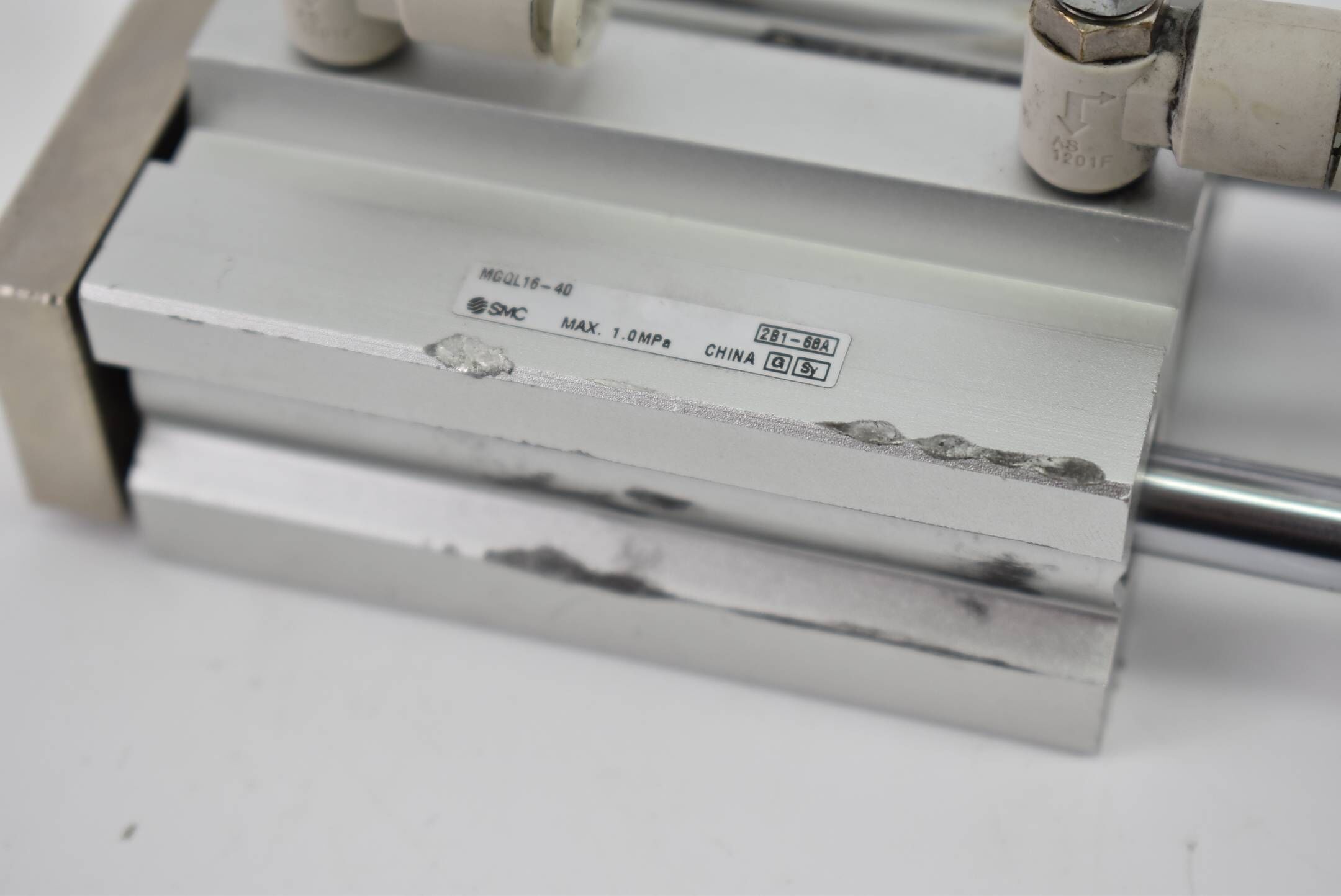 SMC Kurzhubzylinder max. 1.0MPa MGQL16-40