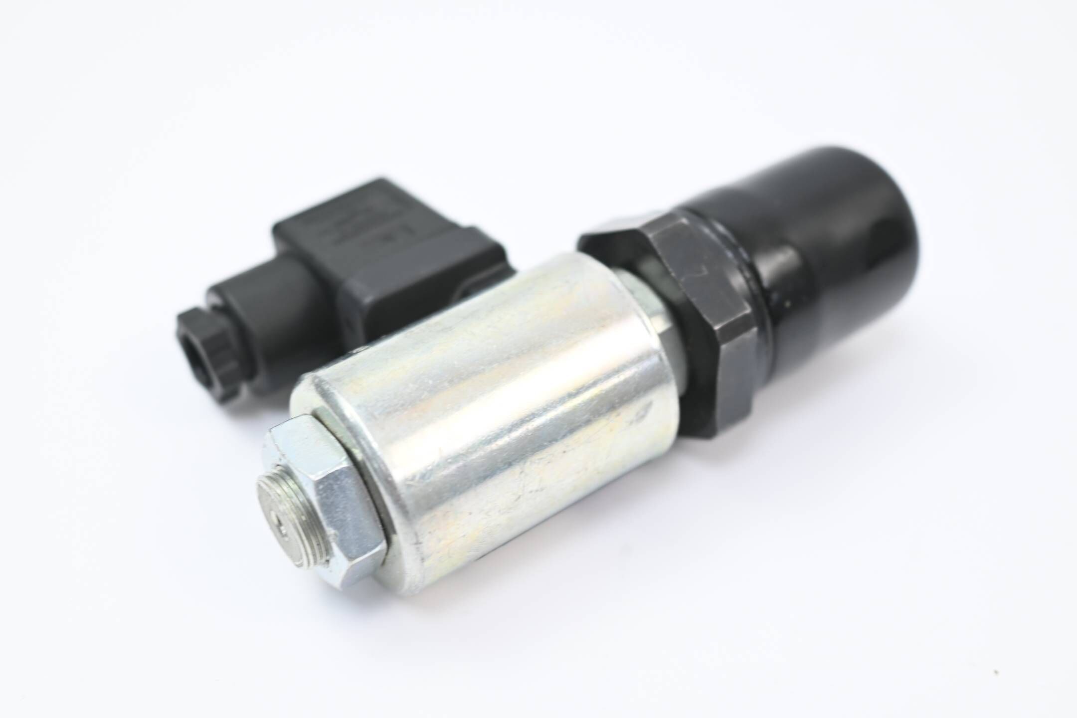 Hoerbiger 2/2-Wege-Ventil HV08721 ( SVN222BE12PD ) 24VDC 26W 350bar