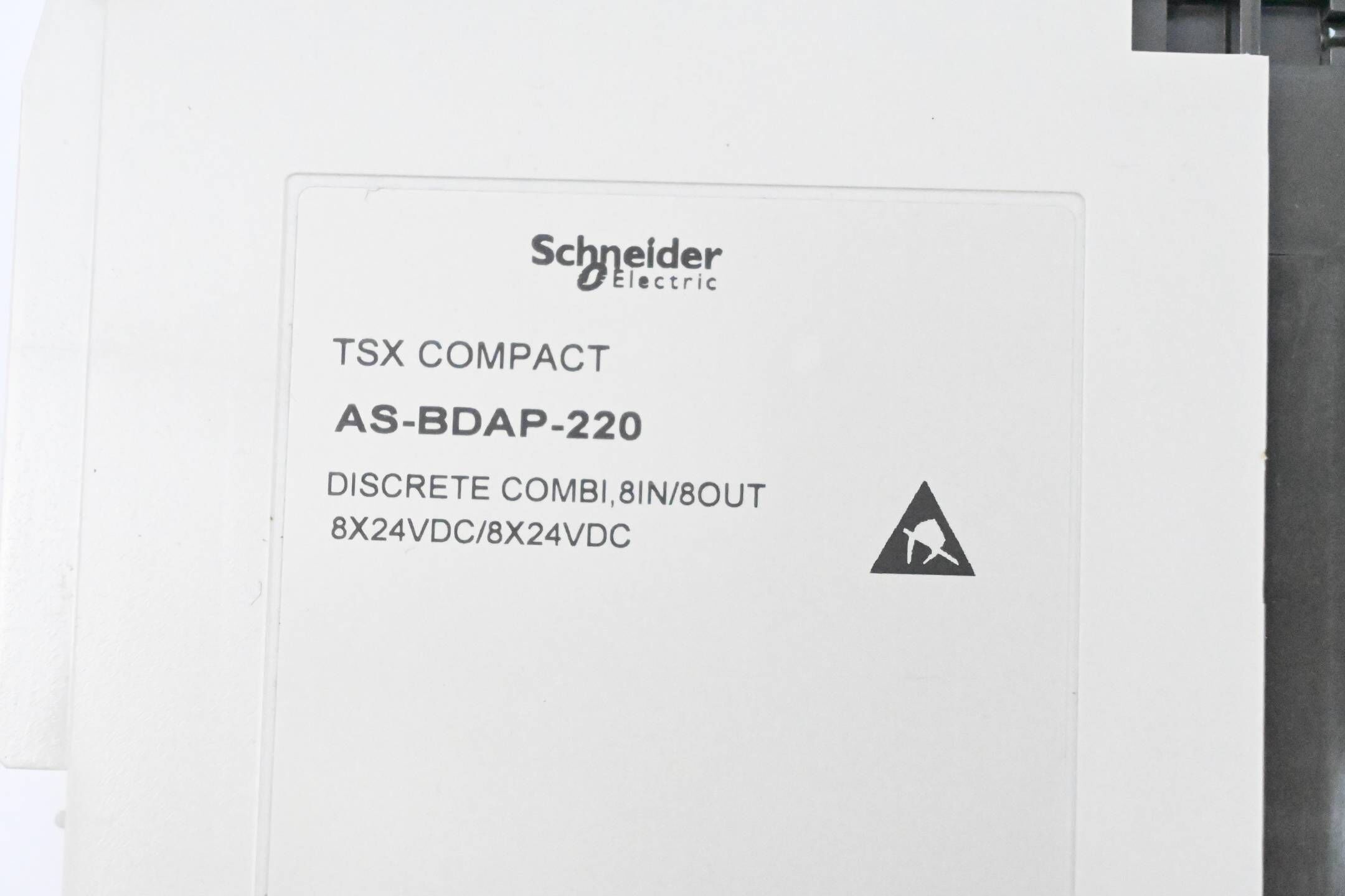 Schneider Electric Modicon TSX Compact 8x24VDC AS-BDAP-220 ( 100058 )