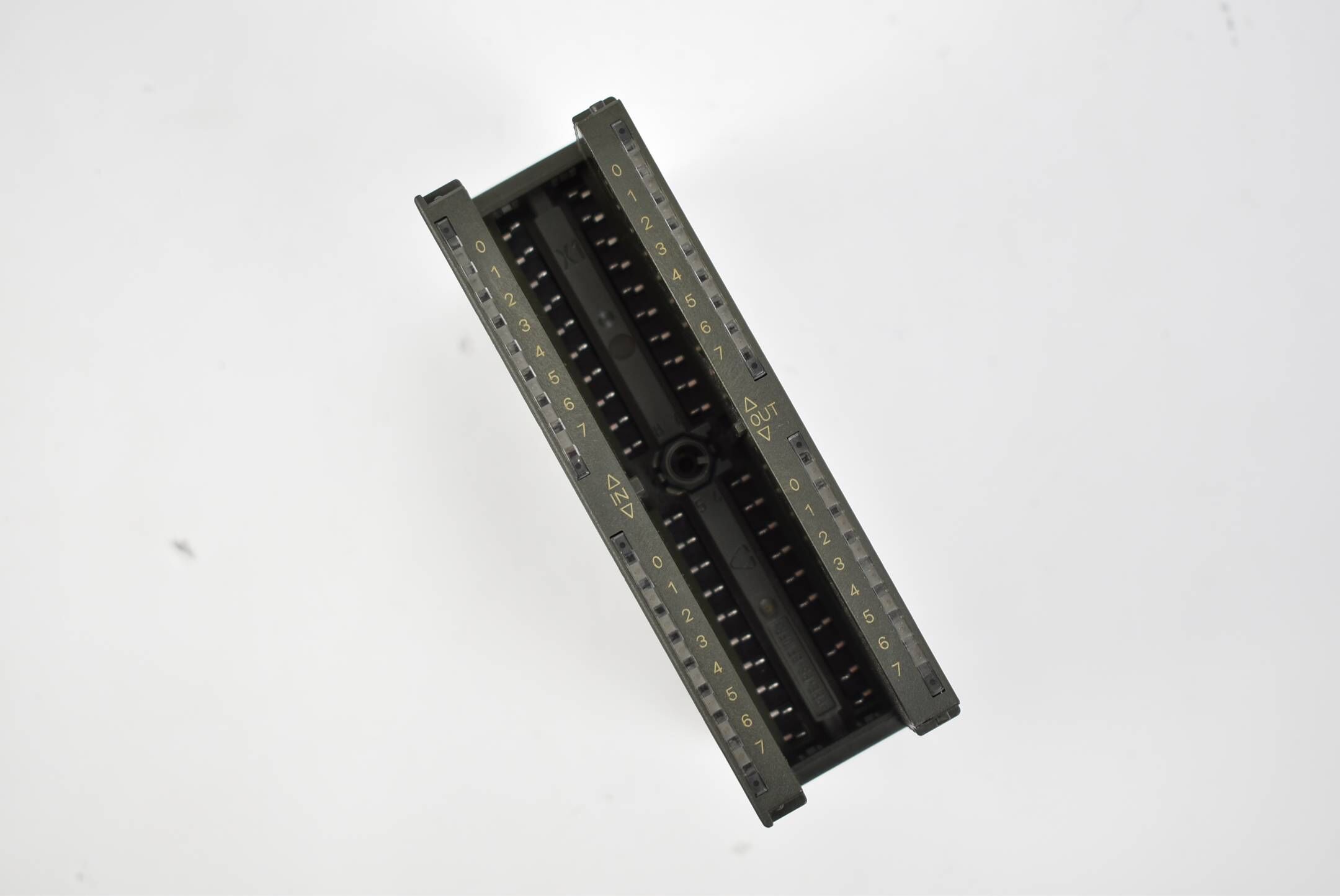 Siemens Simatic S7-300 SM 323 6ES7323-1BL00-0AA0 ( 6ES7 323-1BL00-0AA0 )