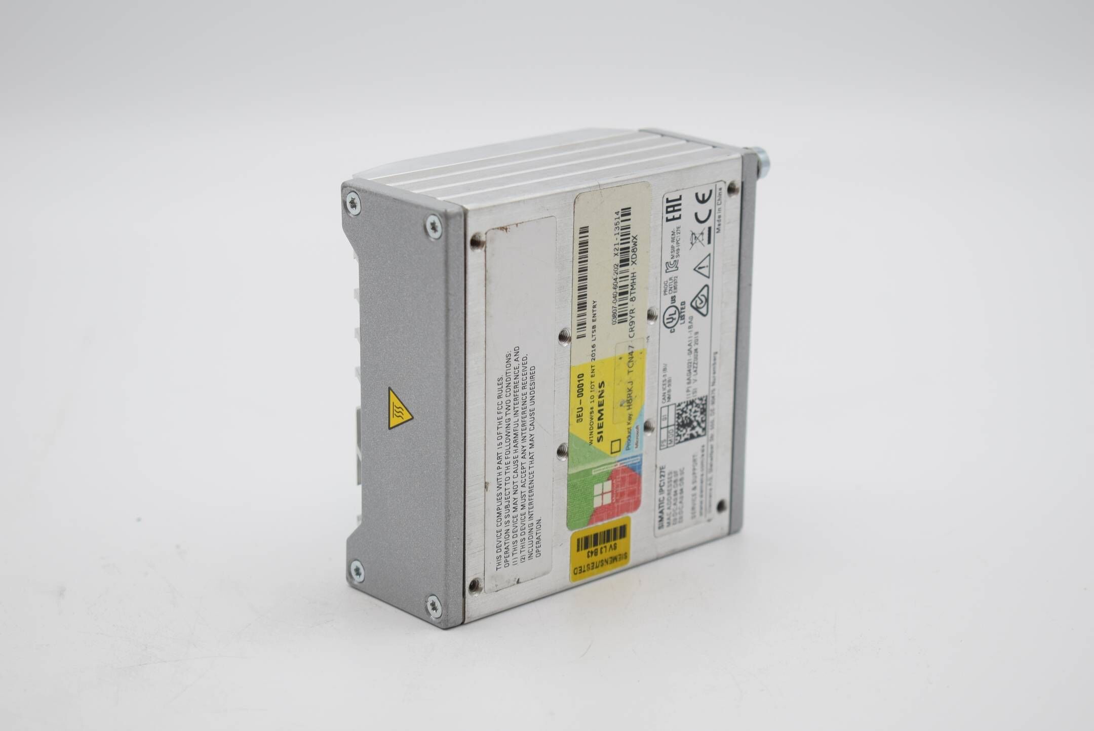 Siemens simatic IPC127E 6AG4 021-0AA11-1BA0 ( 6AG4021-0AA11-1BA0 ) E1