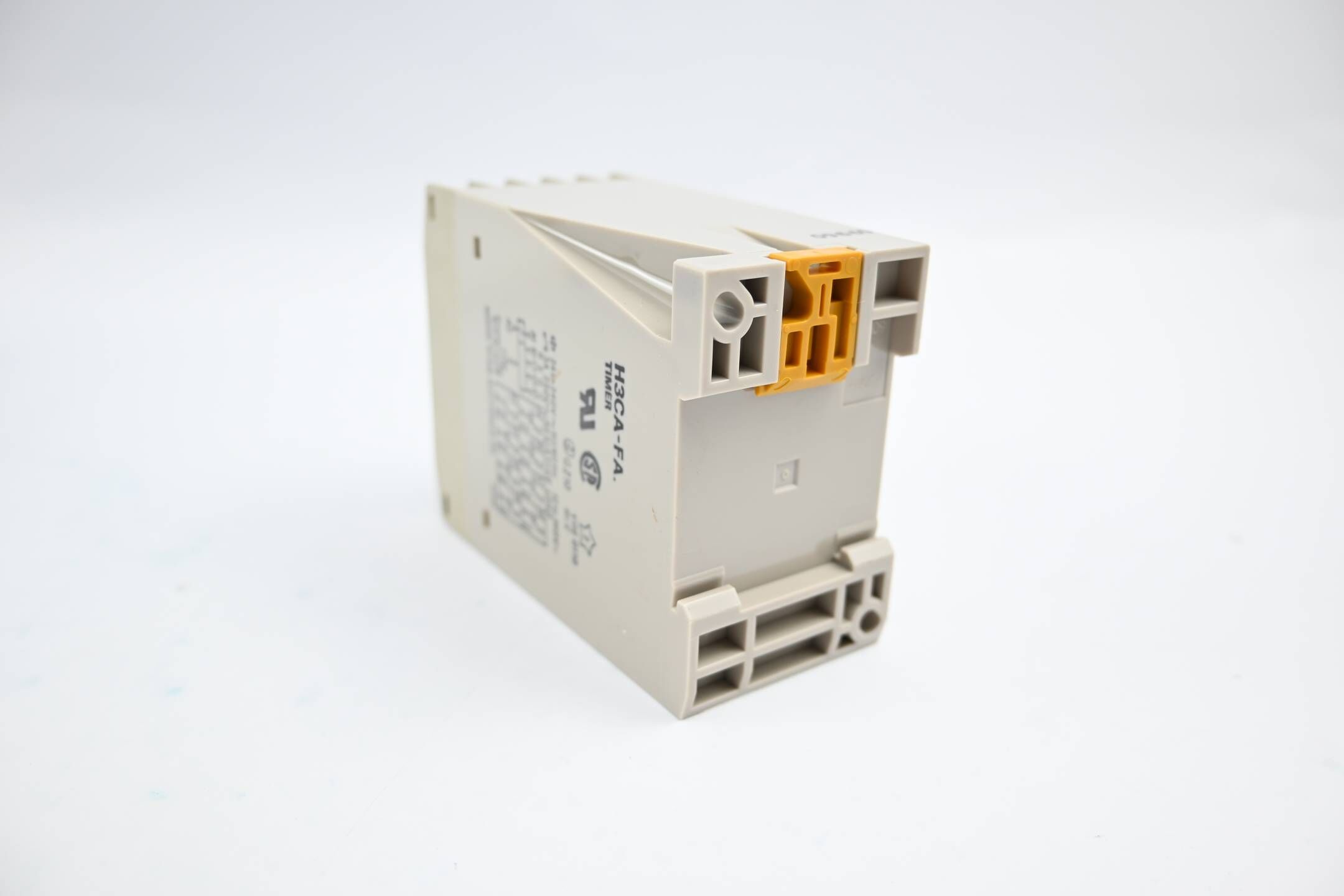 Omron Timer 99.9s-9990h 24-240 VAC 12-240 VDC ( H3CA-FA )