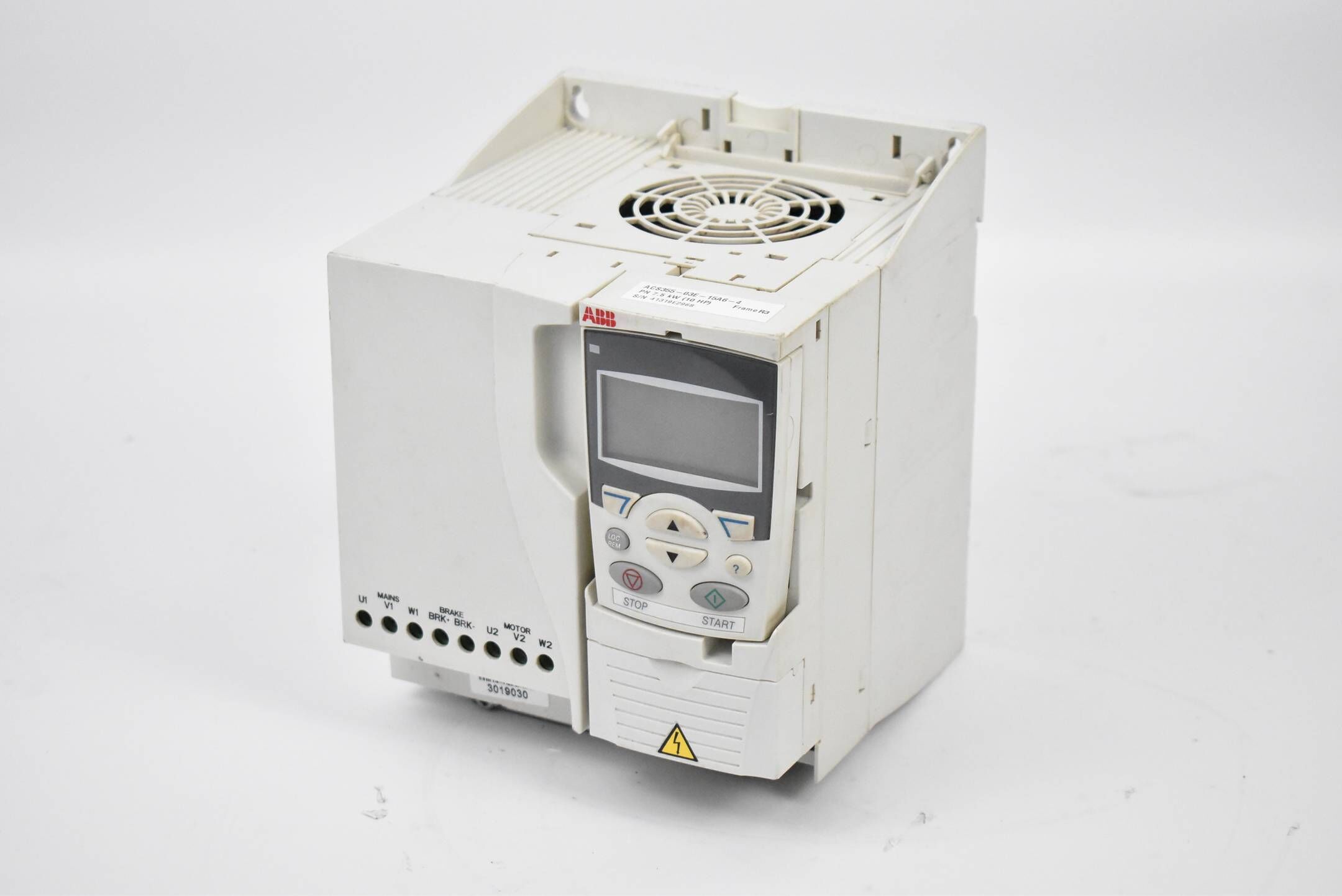 ABB ACS355 Frequenzumrichter ACS355-03E-15A6-4  incl. ACS-CP-A
