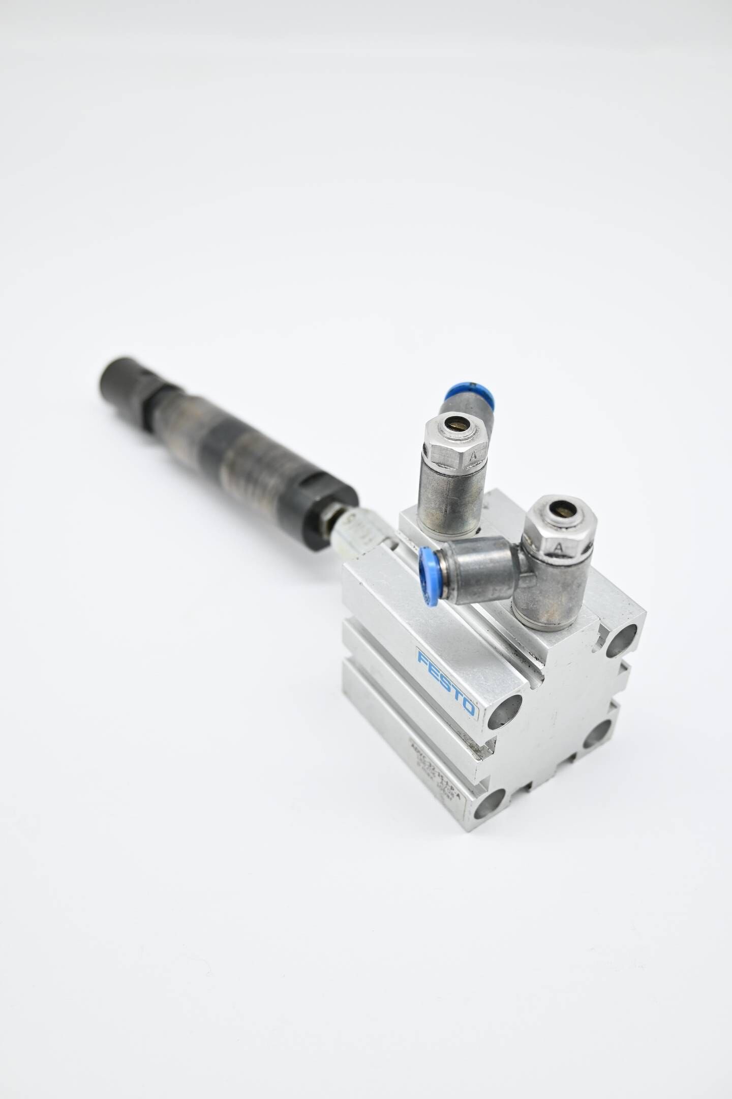 Festo Kurzhubzylinder ADVC-32-15-I-P-A ( 188206 )