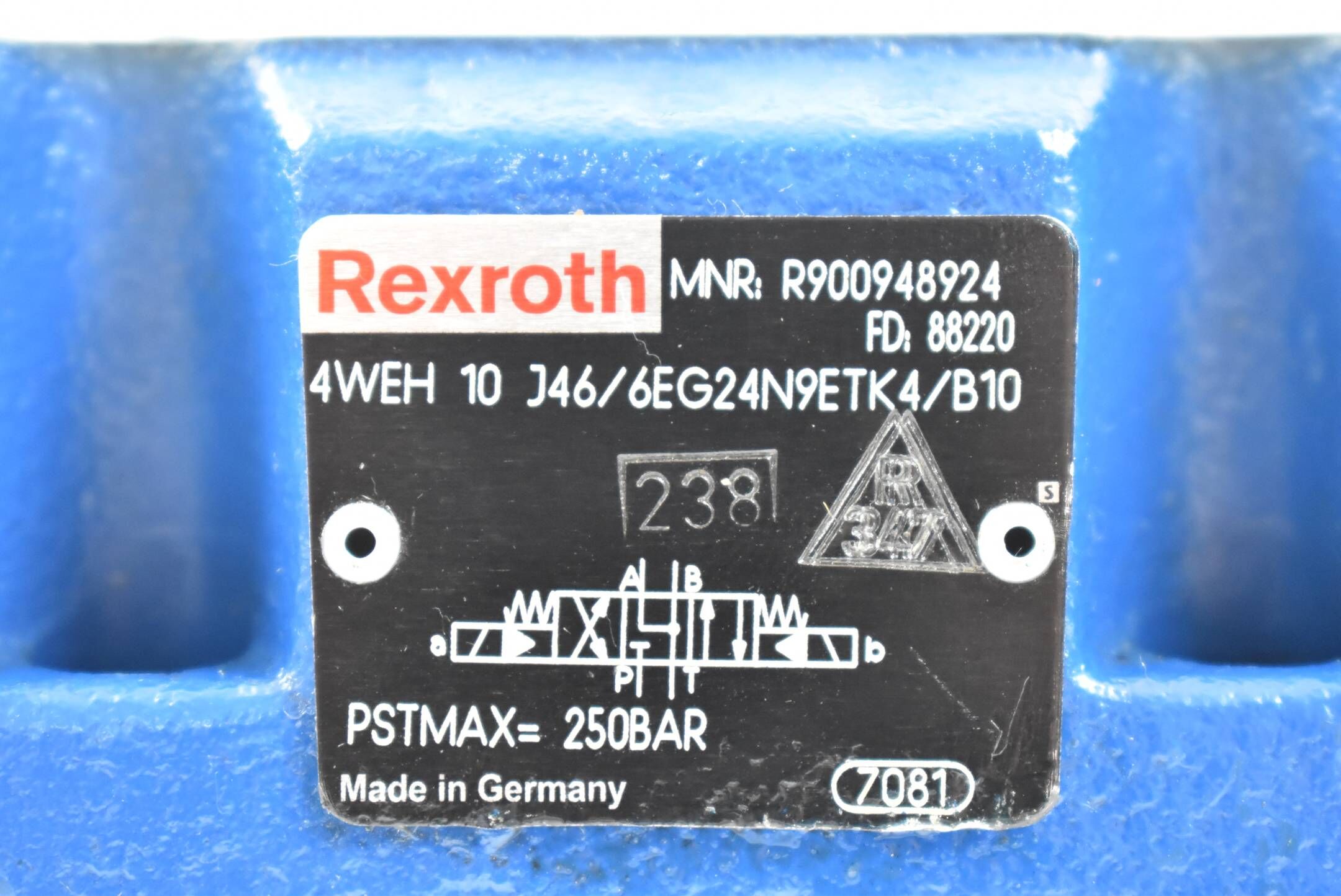 Rexroth Wegeschieberventil 4WEH 10 J46/6EG24N9ETK4/B10 ( R900948924 )